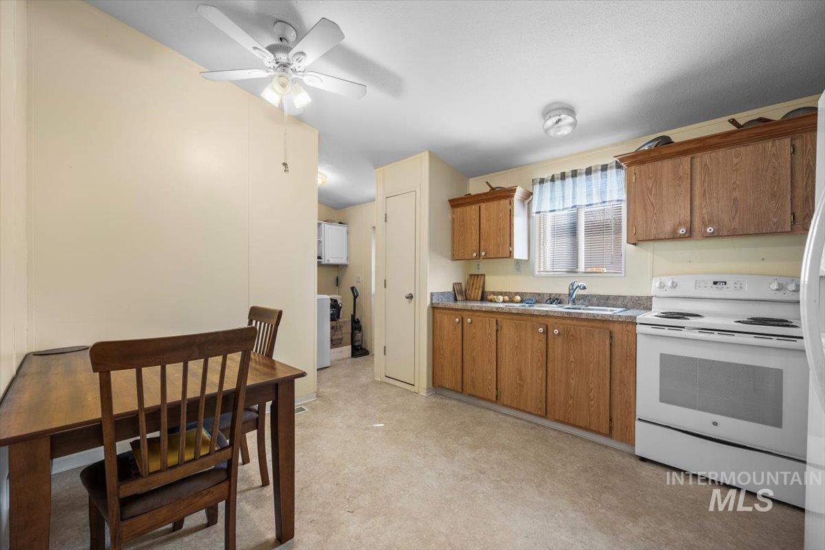 2750 Alden Rd Property Photo 8