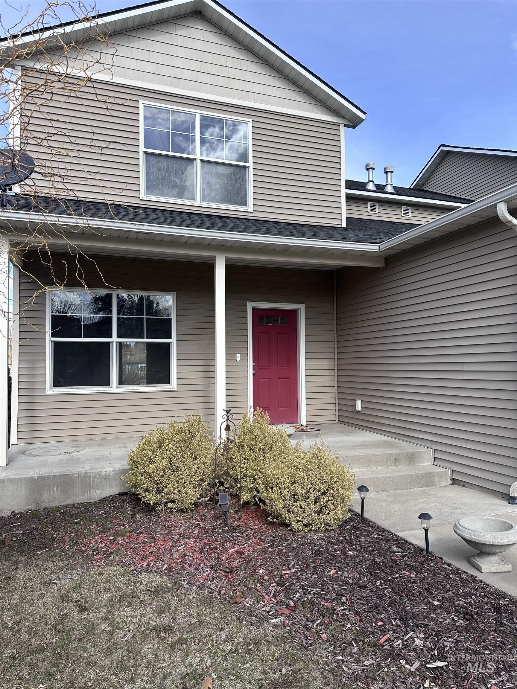 1318 Edinborough Ct Property Photo 29