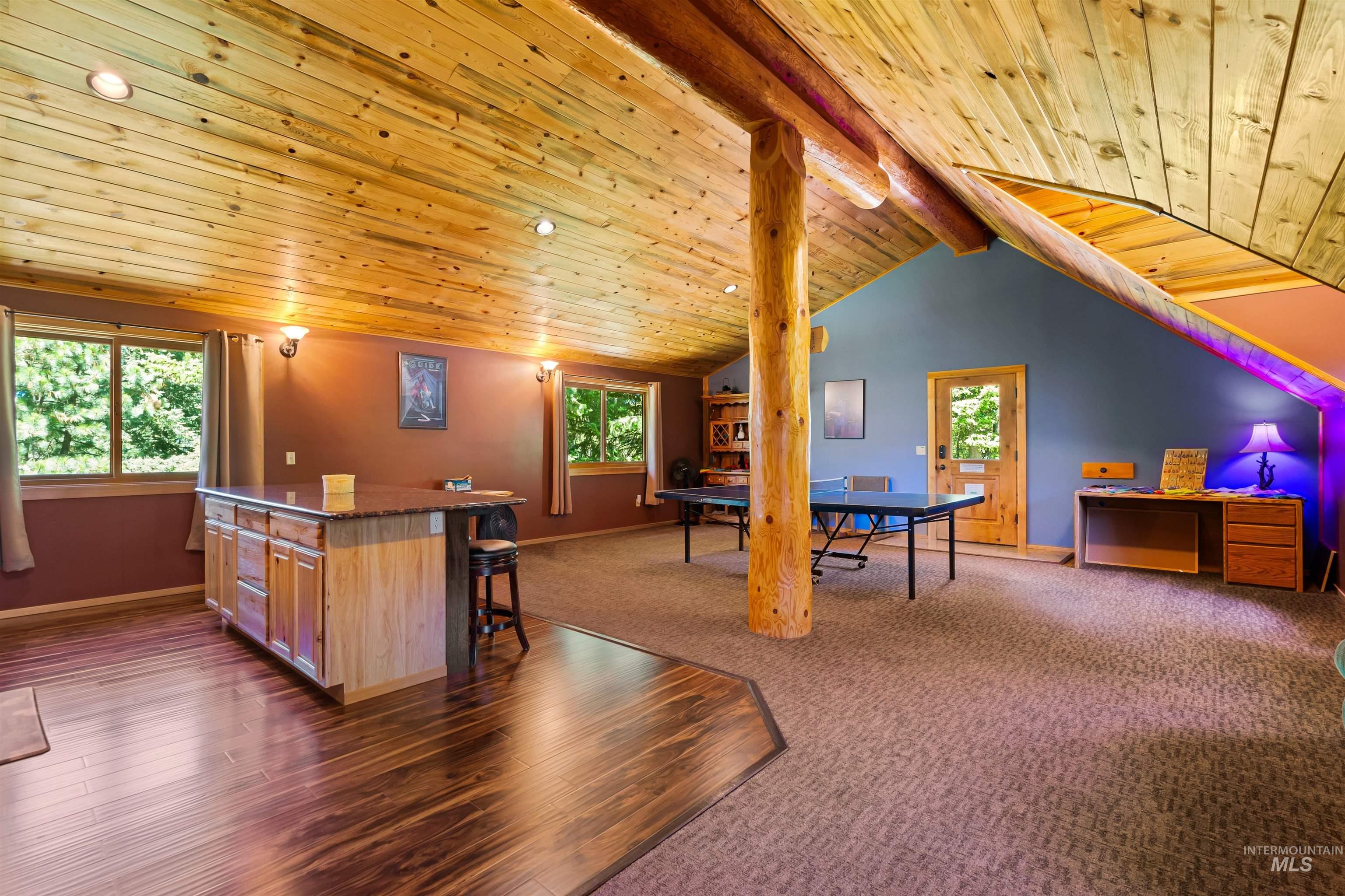 1050 Greenview Lane Property Photo 43
