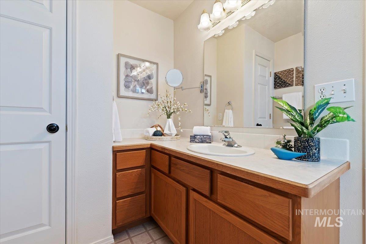 2103 Glenn Way Property Photo 21