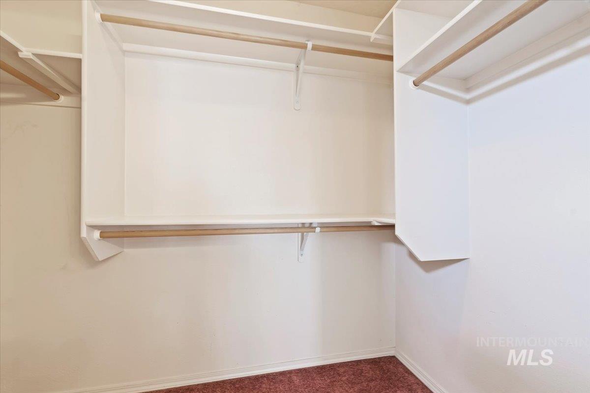 2103 Glenn Way Property Photo 23