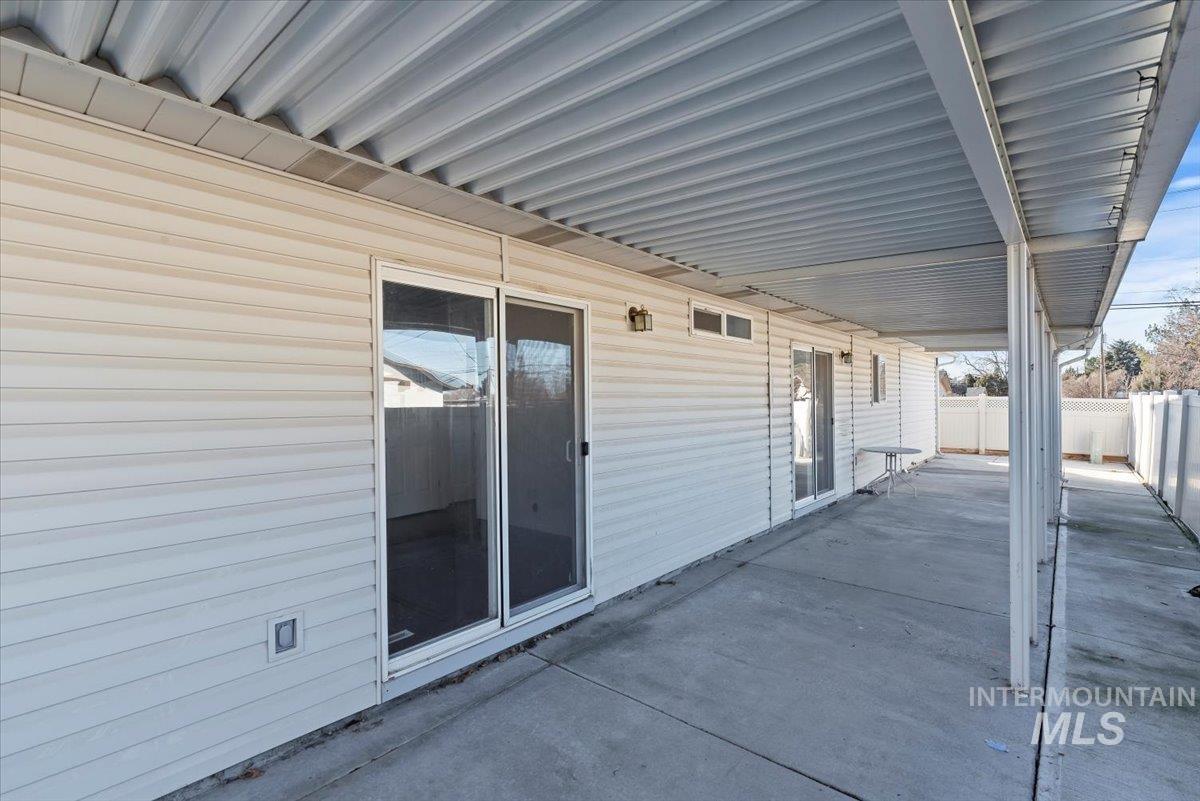 2103 Glenn Way Property Photo 26