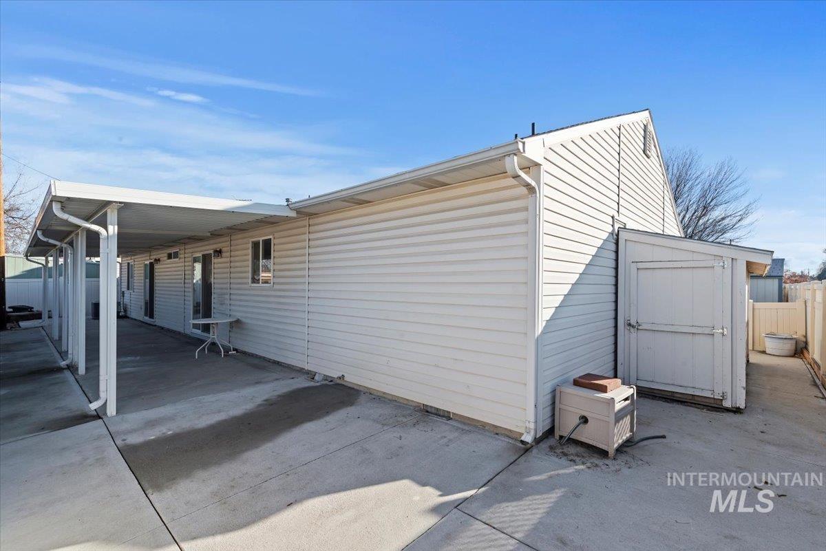 2103 Glenn Way Property Photo 29