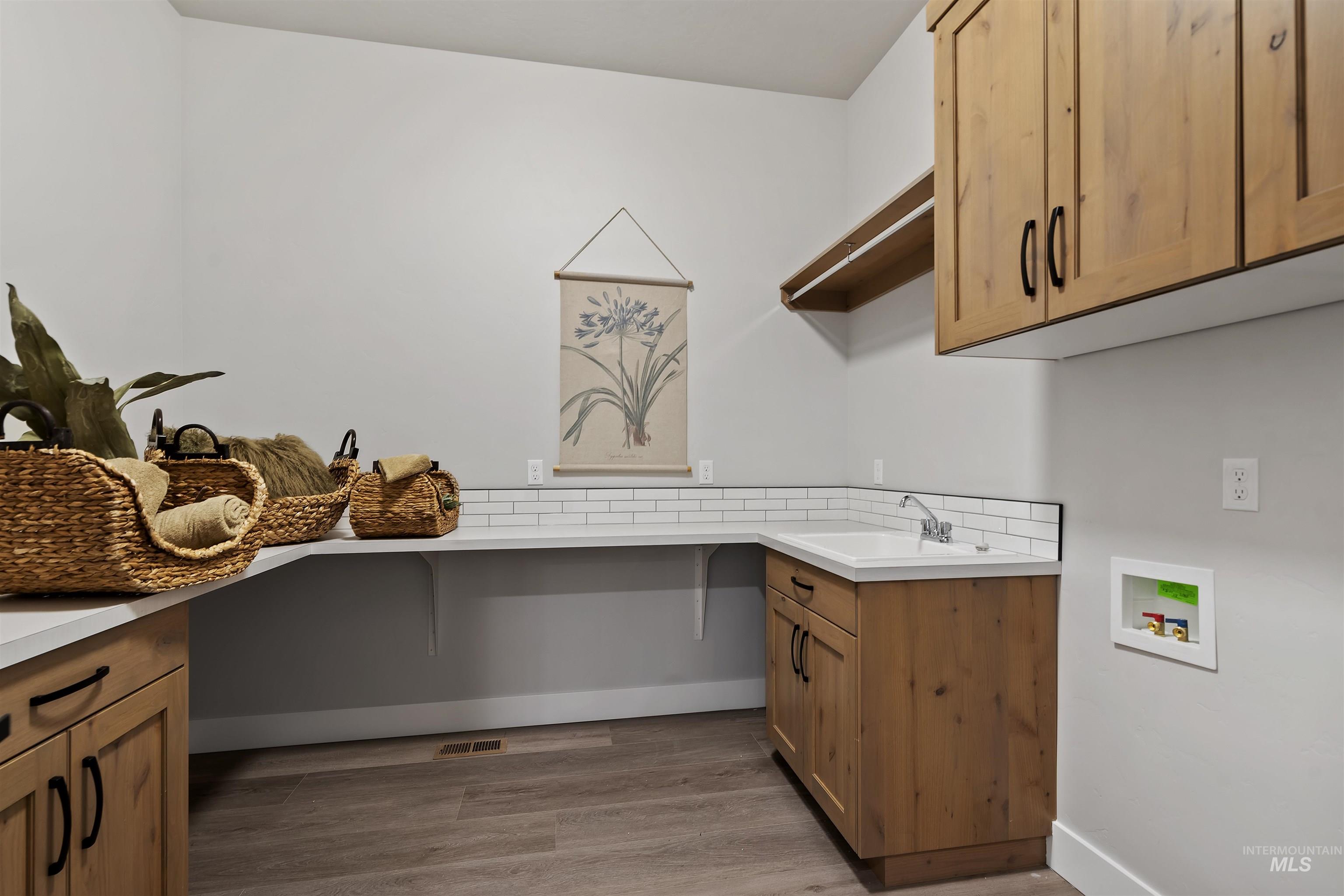 9295 Basin Kid Ct Property Photo 14