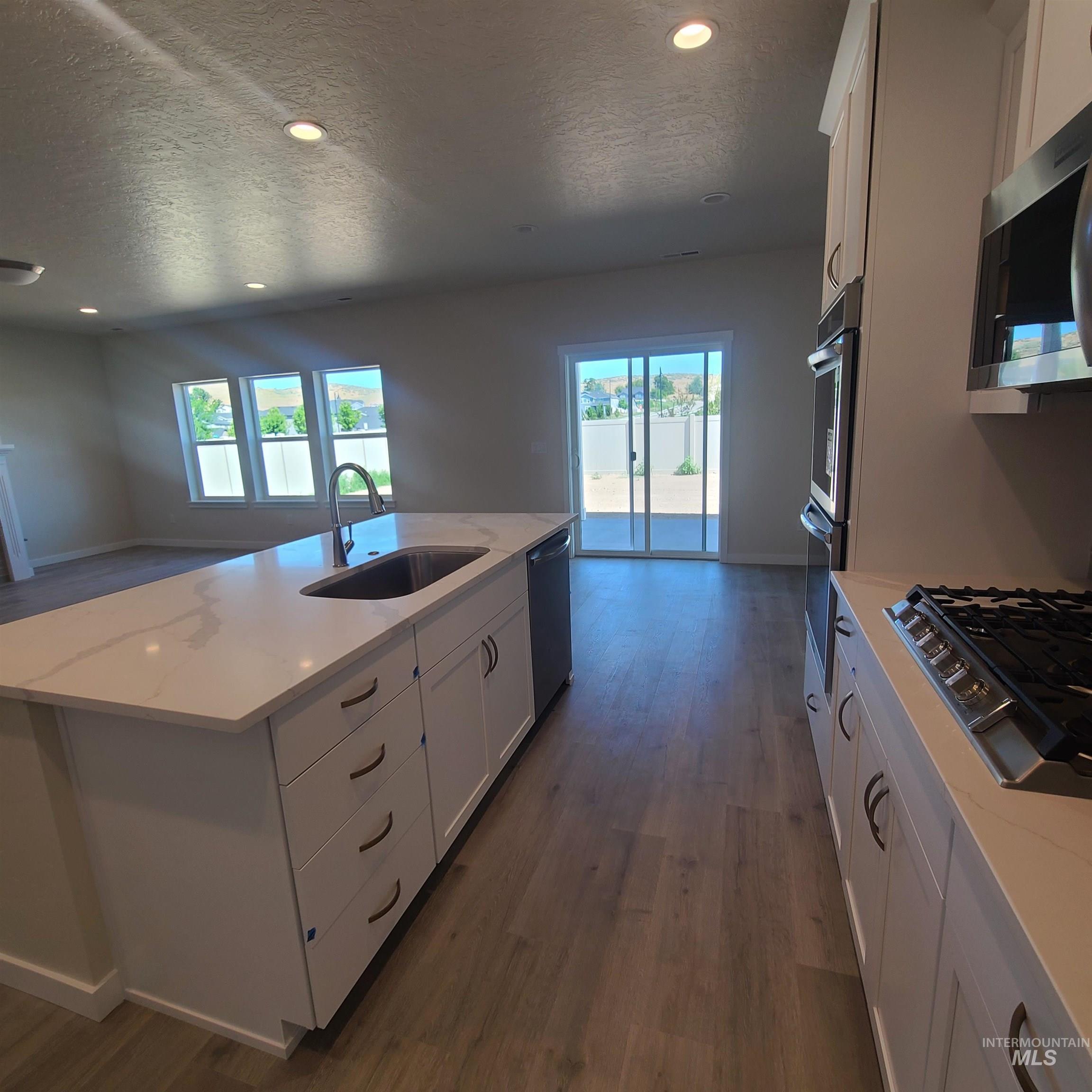 10362 W Napier Dr. Property Photo 10