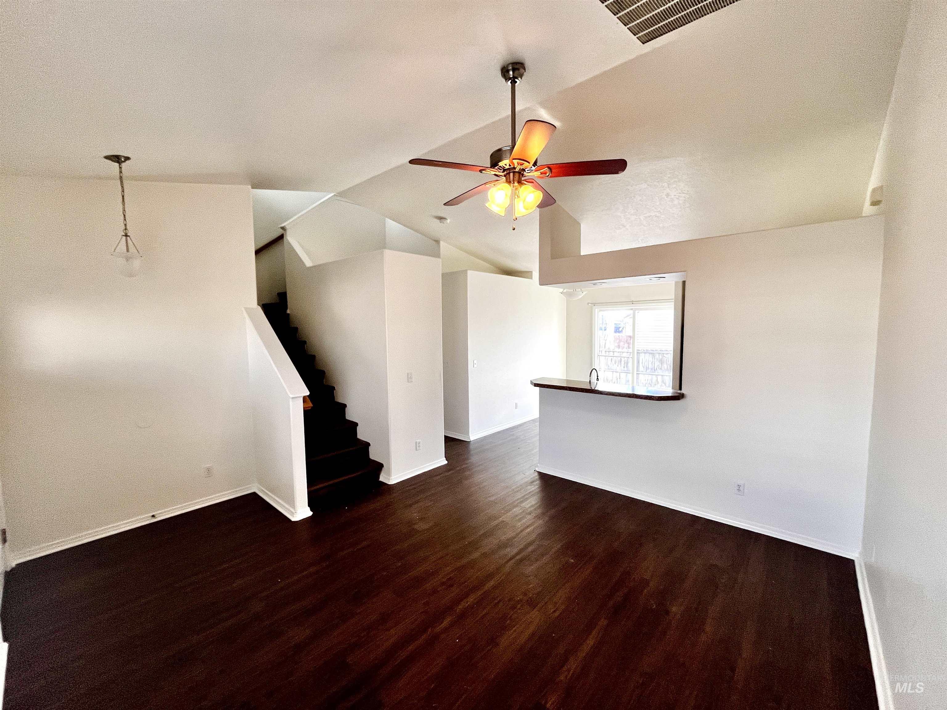 1141 N Pyrite Property Photo 2