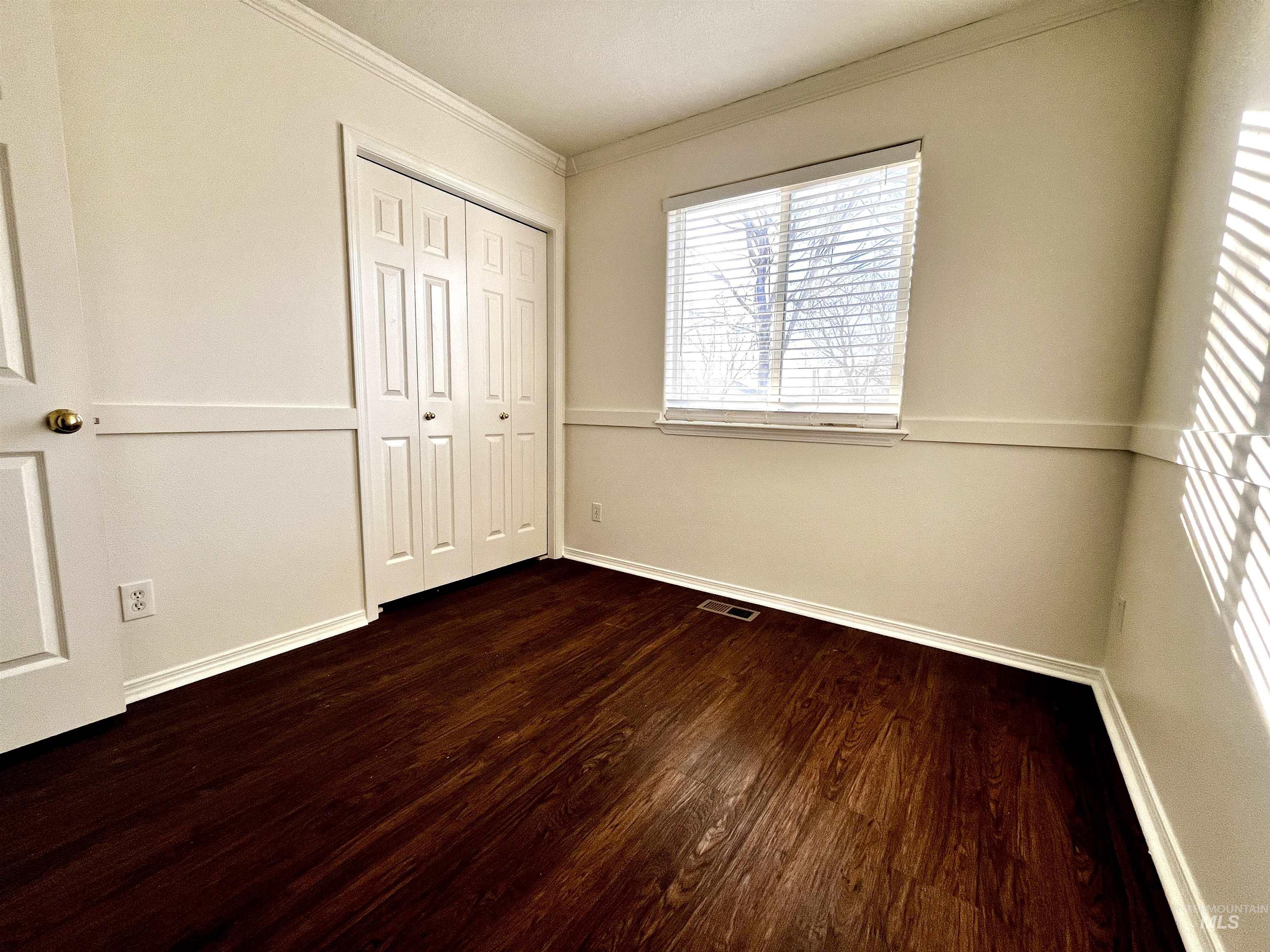 1141 N Pyrite Property Photo 5