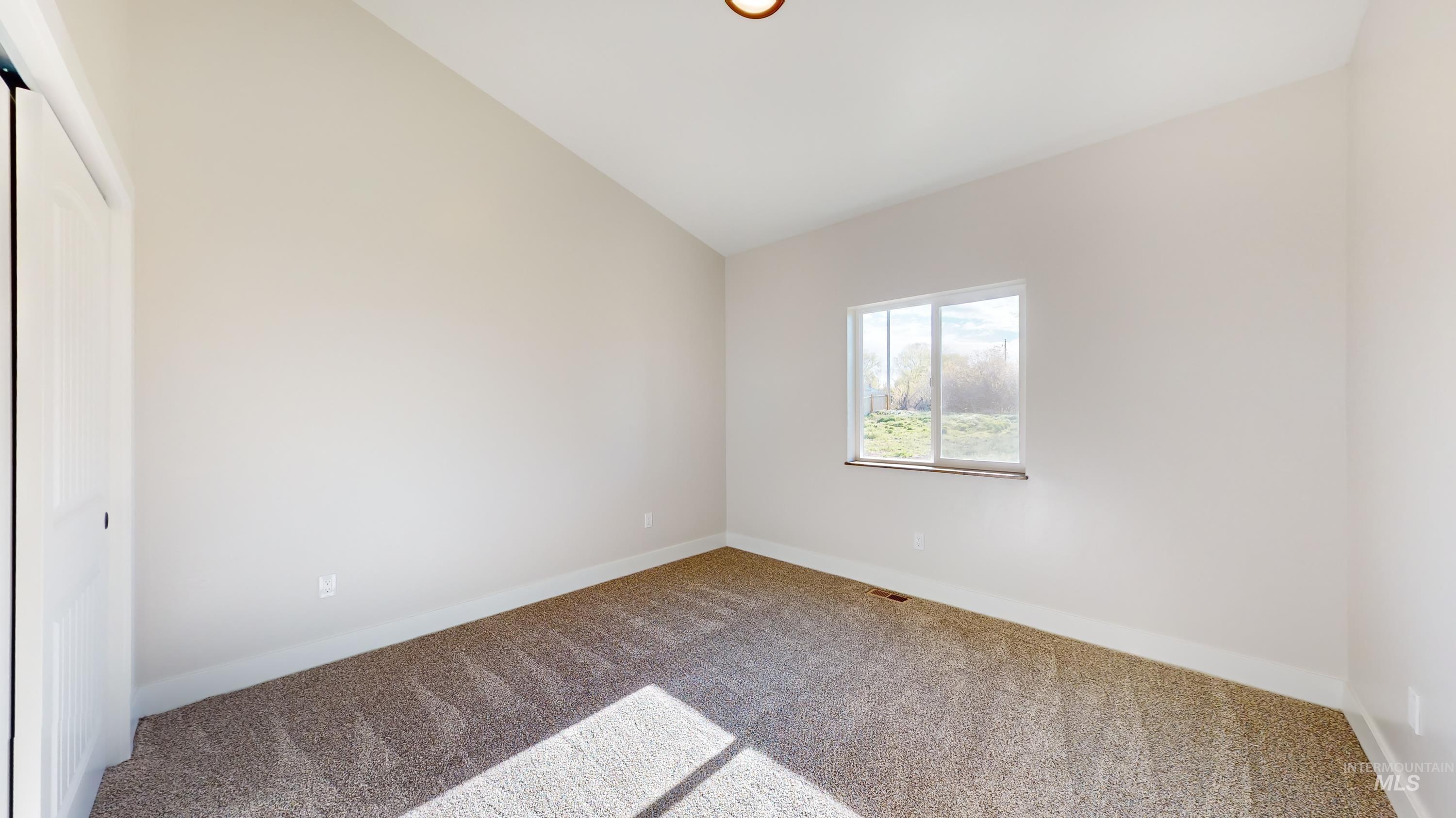 240 Waucanza St. Property Photo 17