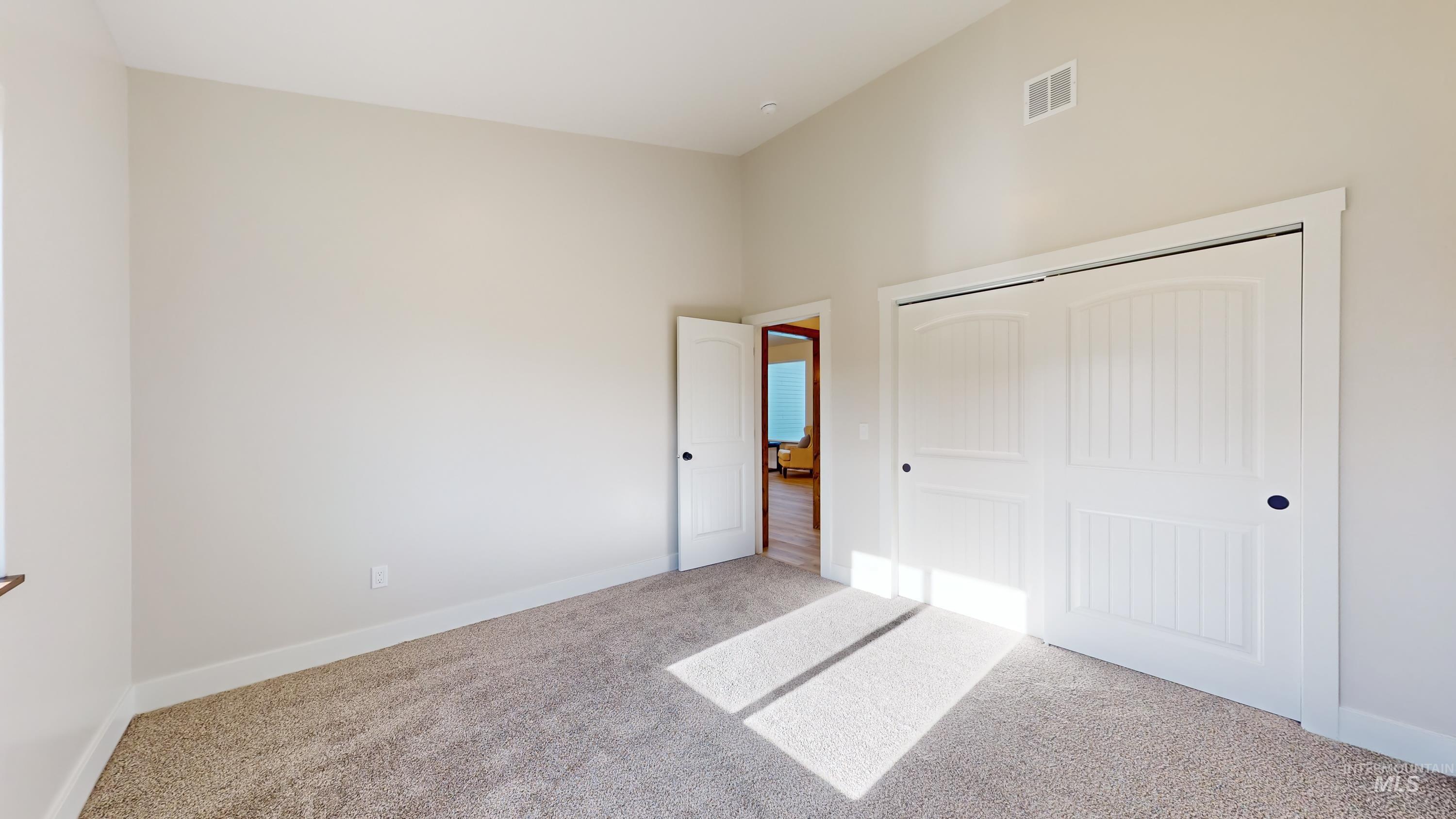 240 Waucanza St. Property Photo 18