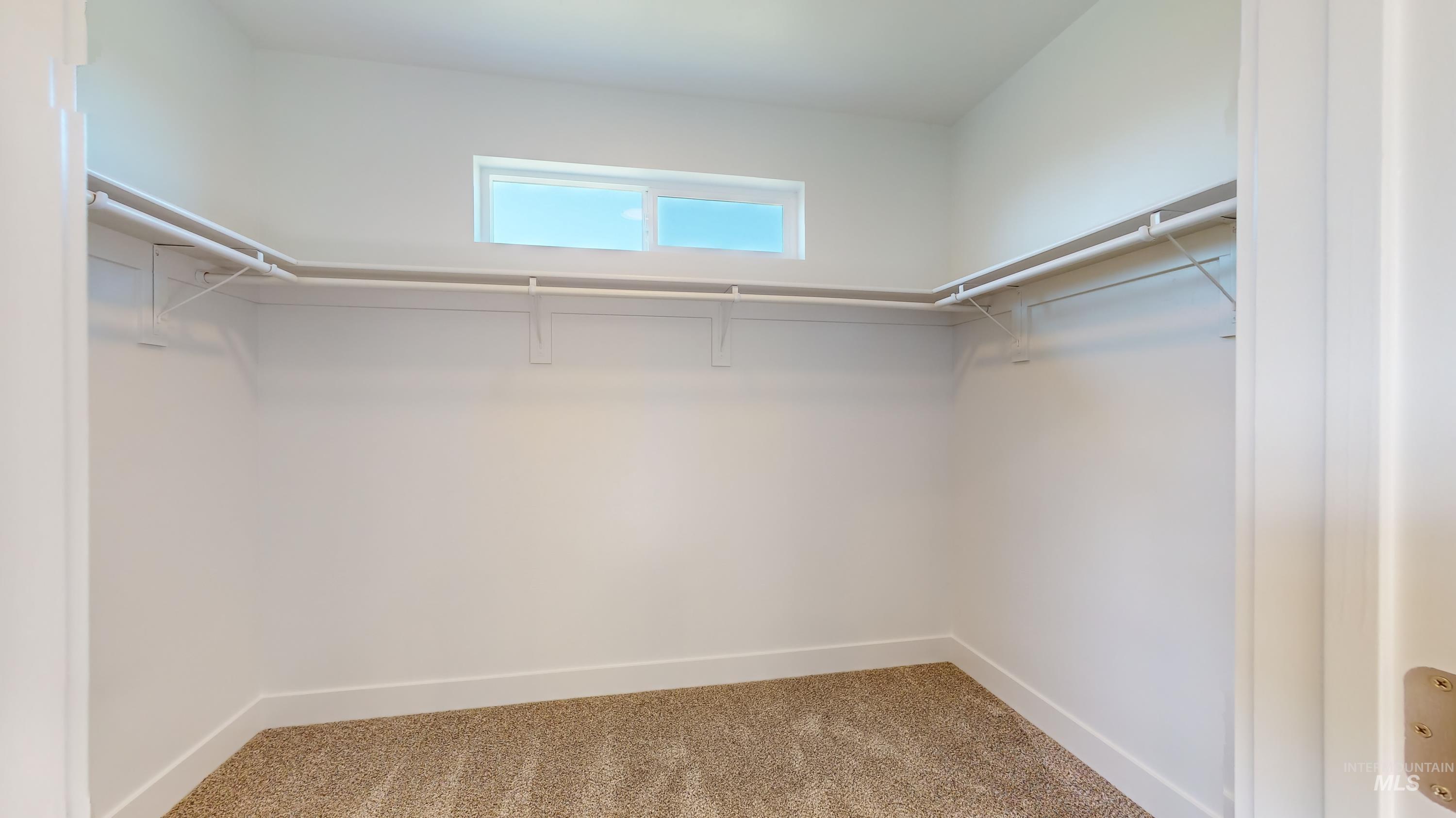240 Waucanza St. Property Photo 20