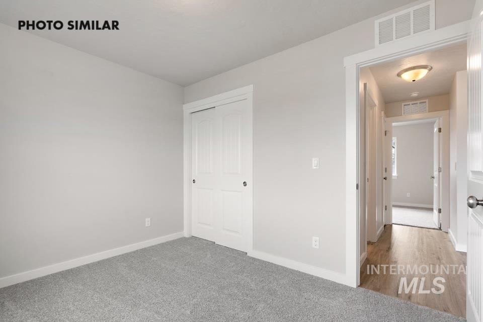 1365 Crescent St Property Photo 28