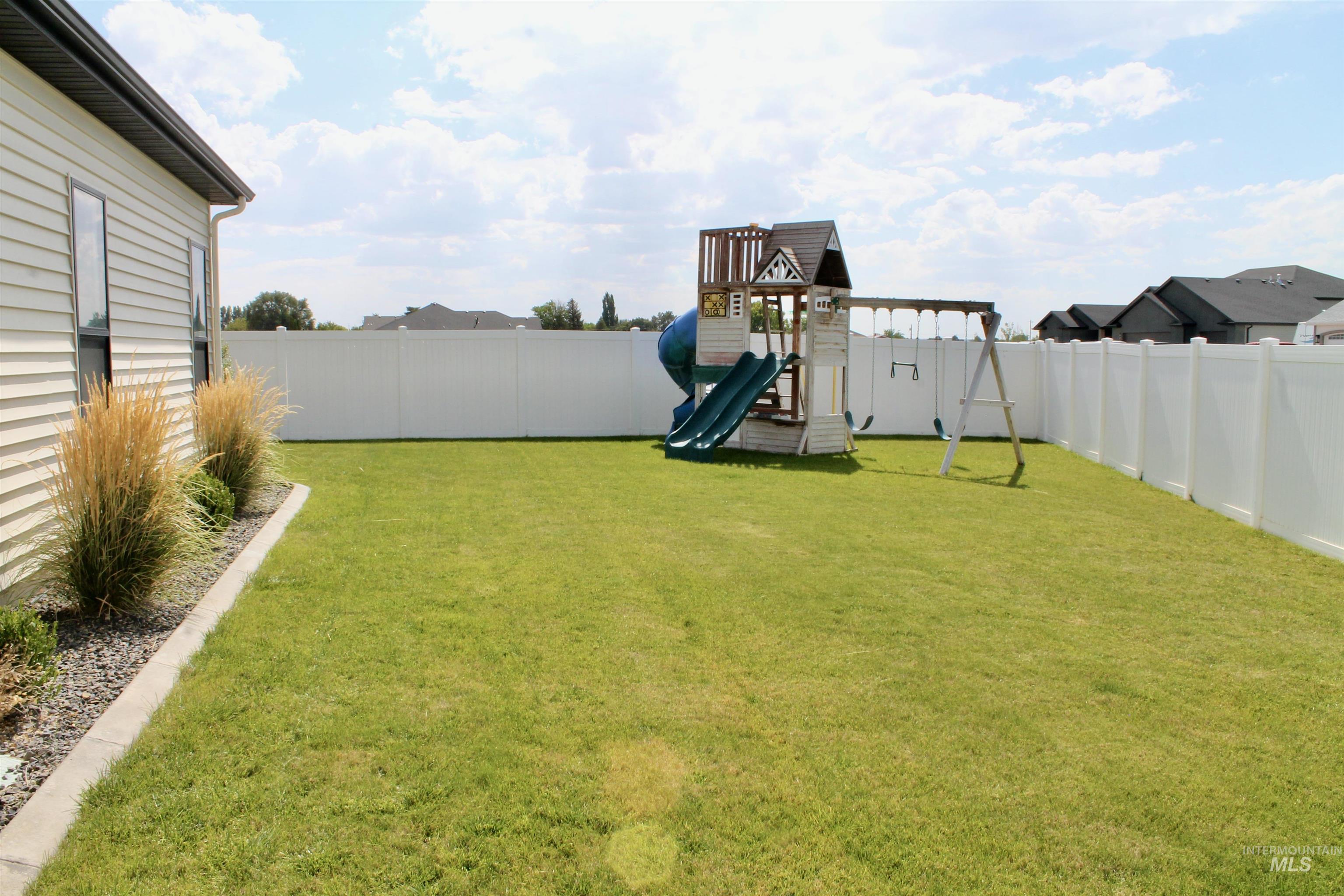 3112 Moonrise Property Photo 5
