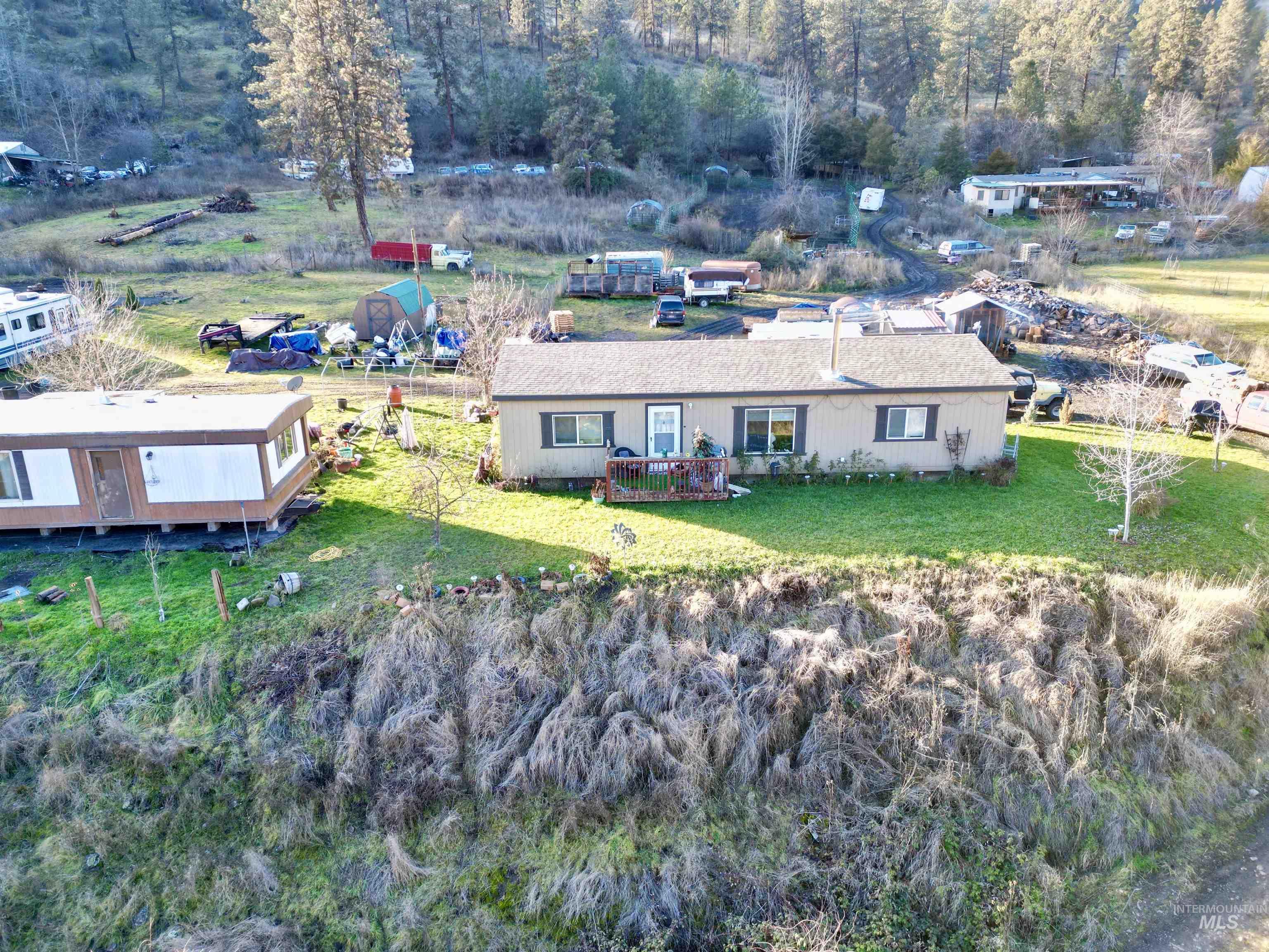 2685 Lukes Gulch Road Property Photo 3