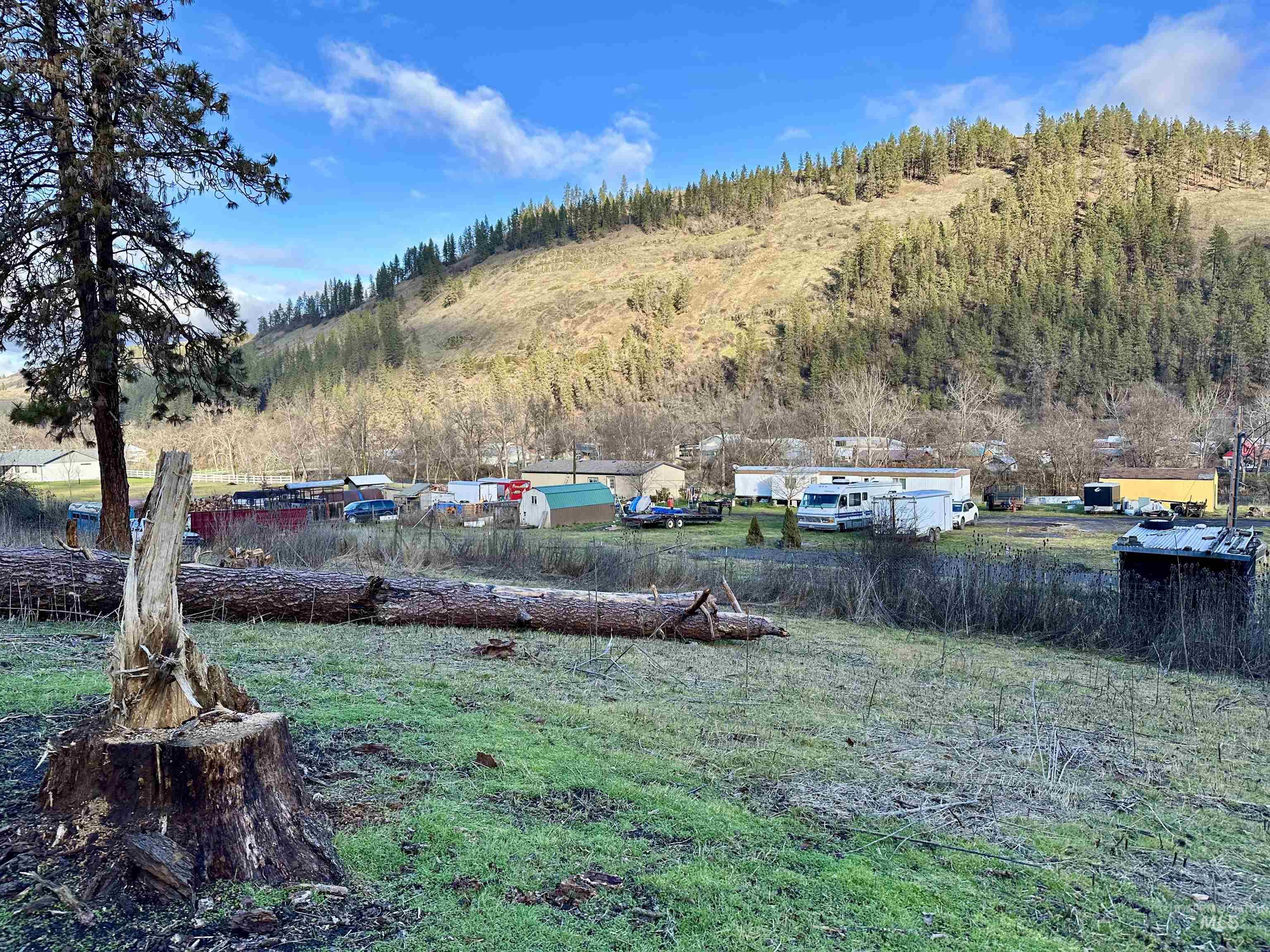 2685 Lukes Gulch Road Property Photo 10