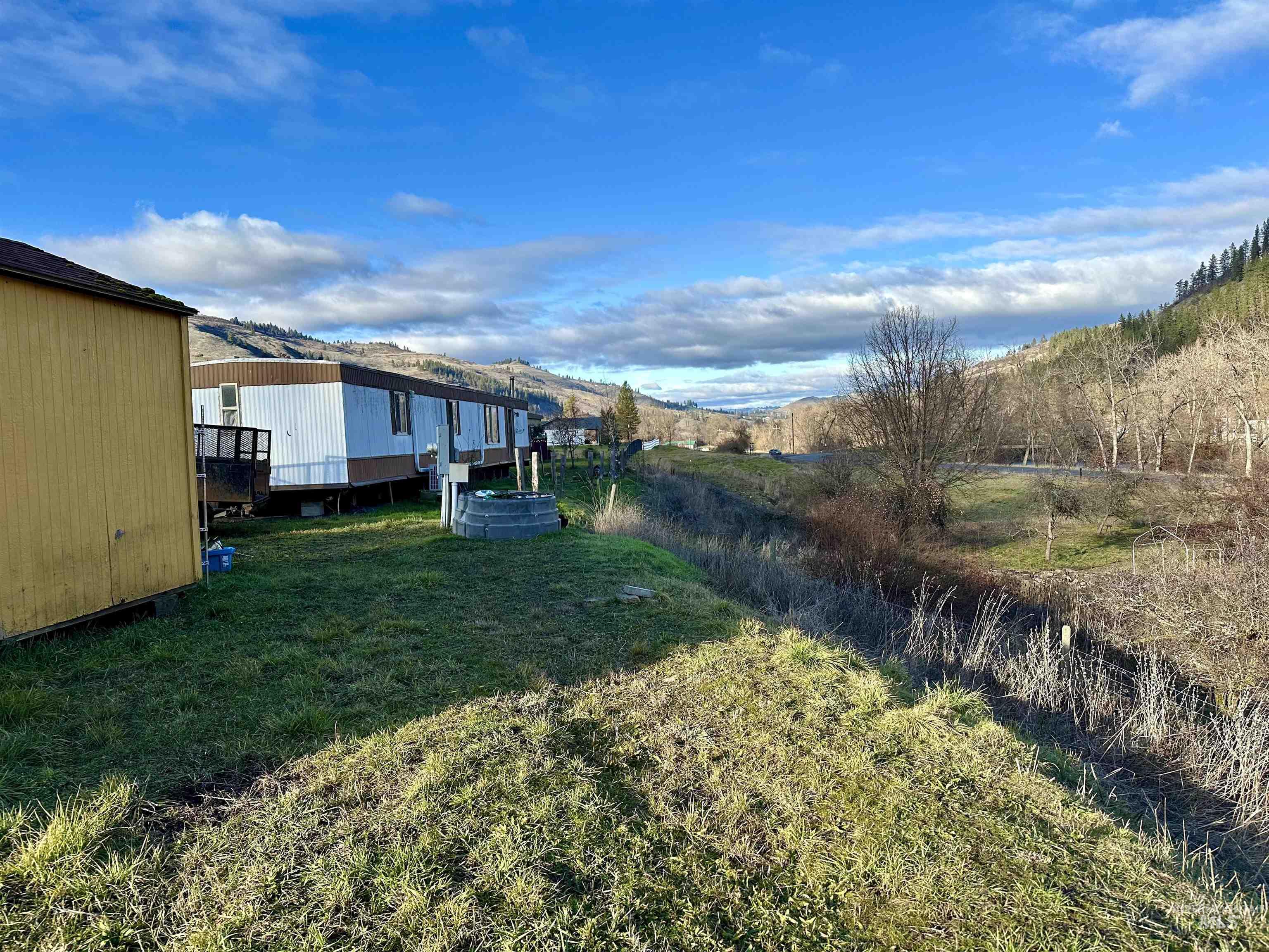 2685 Lukes Gulch Road Property Photo 13