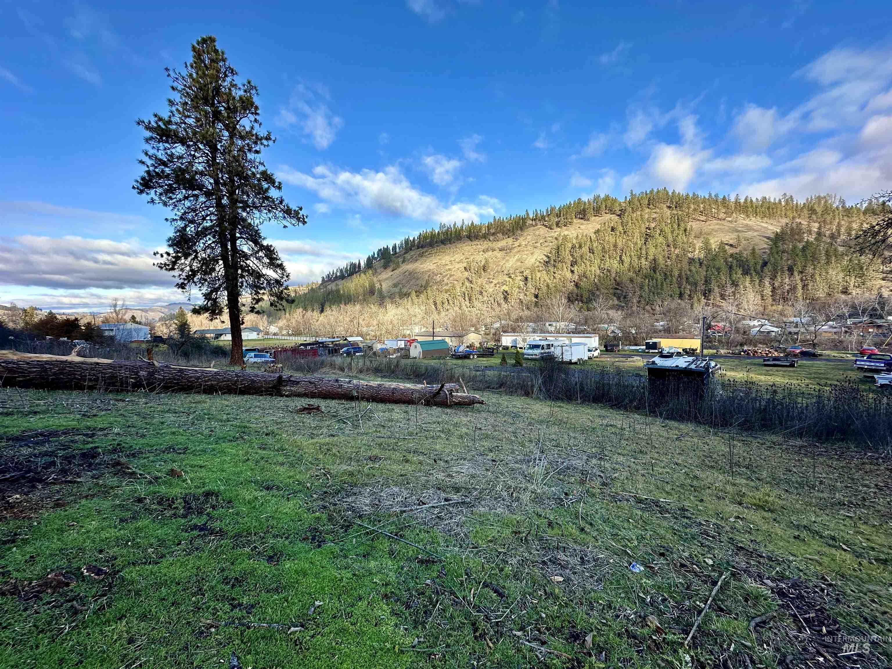 2685 Lukes Gulch Road Property Photo 20