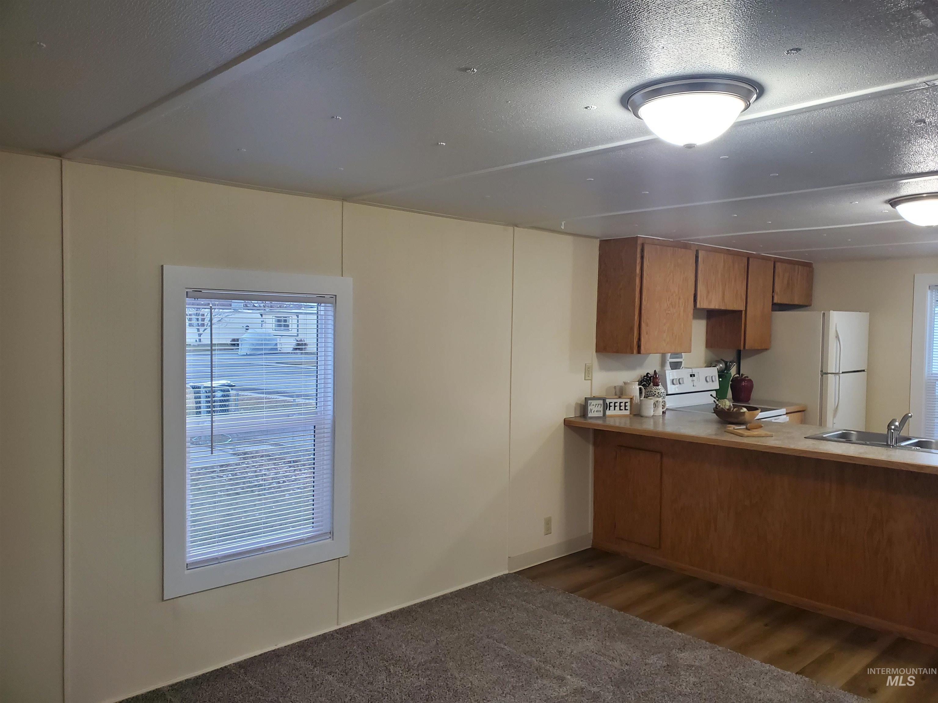 198 South Hills Property Photo 10