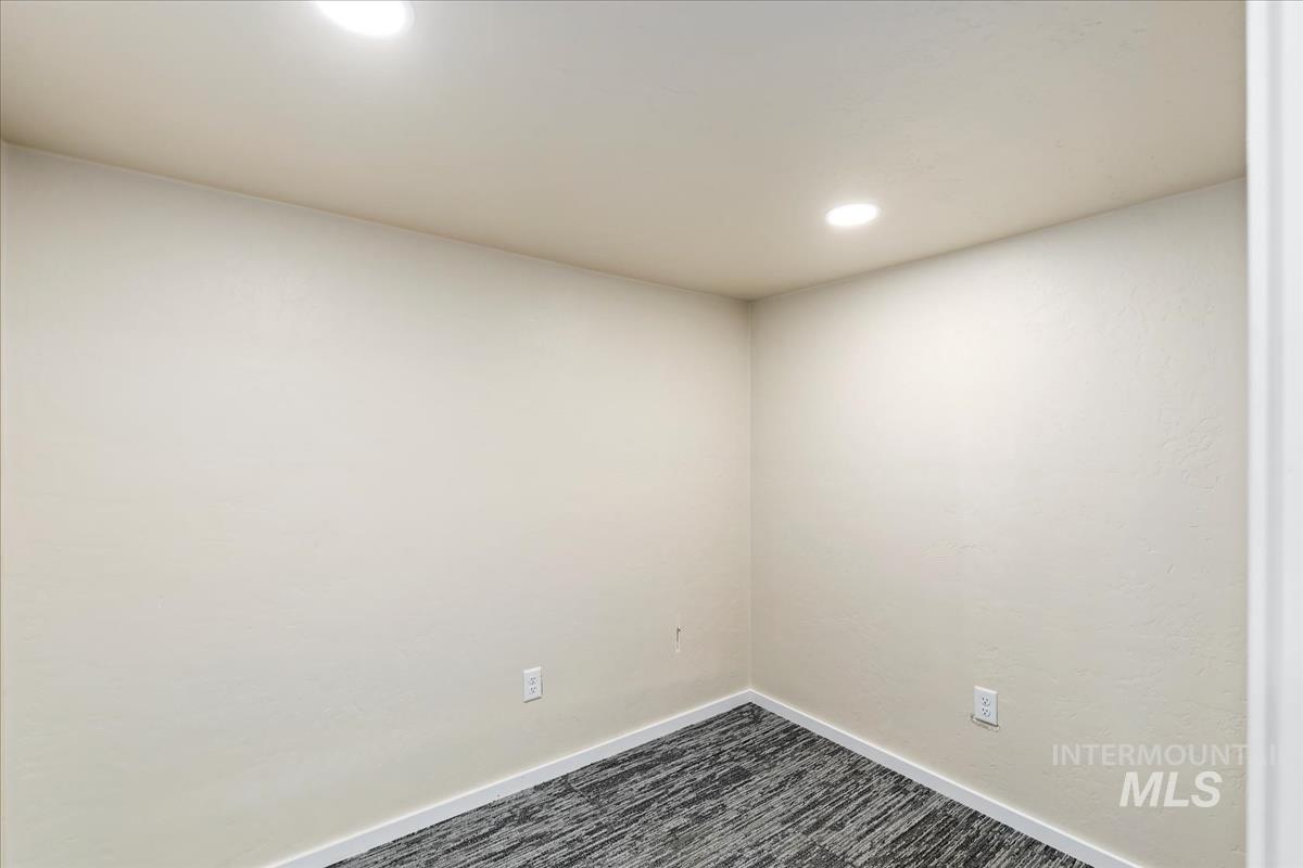 27286 Freezout Rd. Property Photo 42