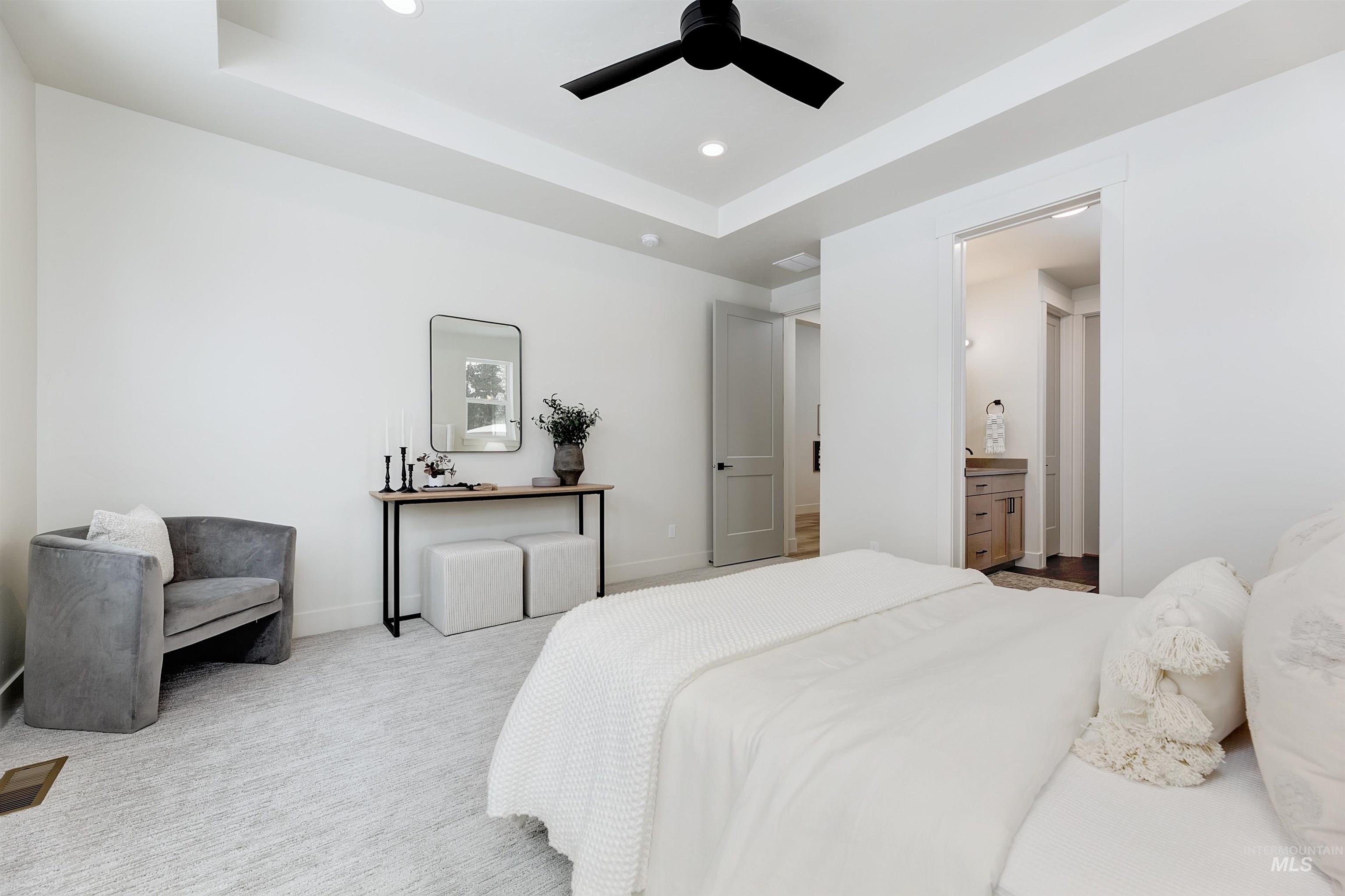 674 N Morning Glory Avenue Property Photo 10