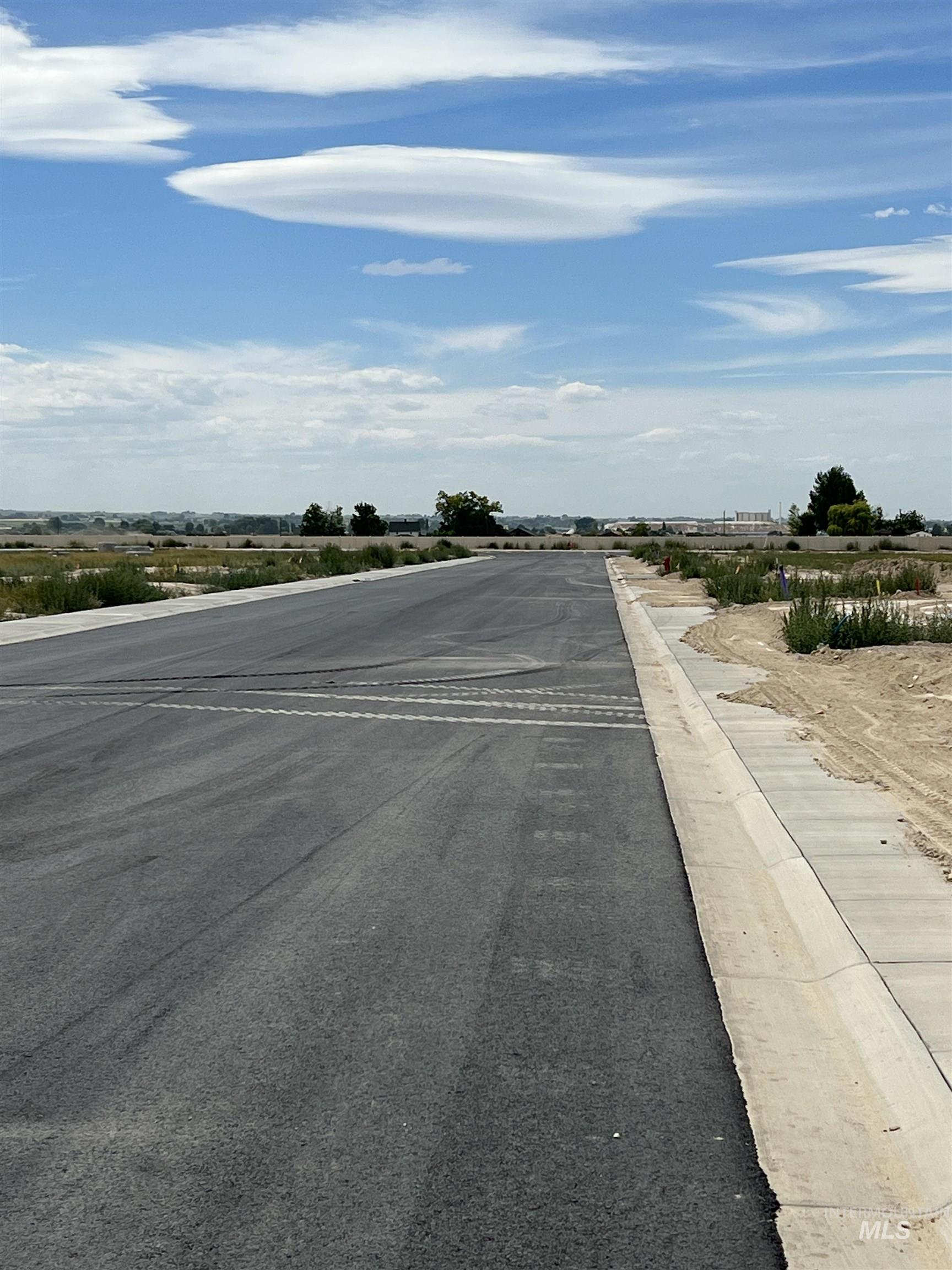 Lot 16 Block 1 - 615 Moonstone Property Photo 5