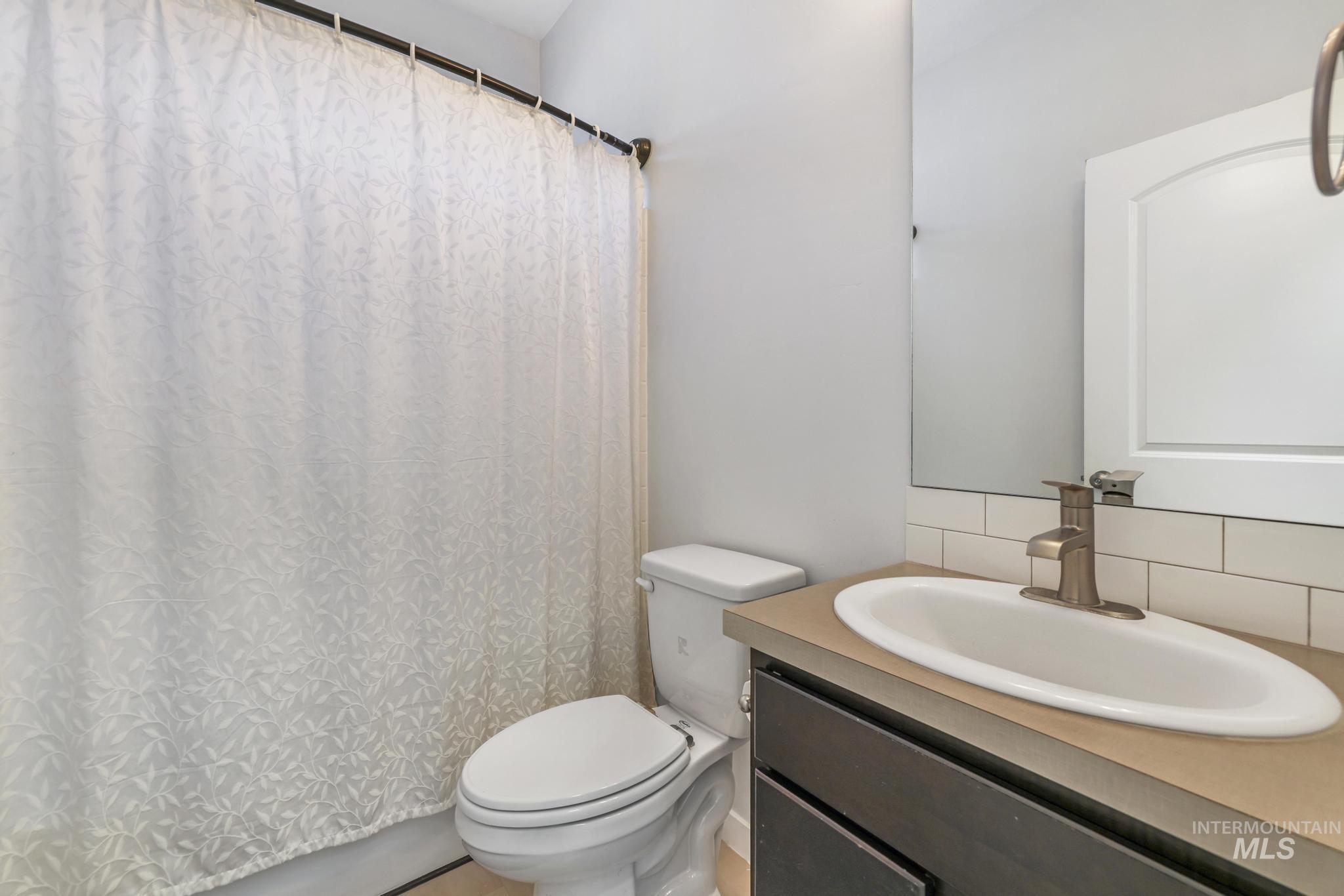 2936 Lisa Ct Property Photo 16