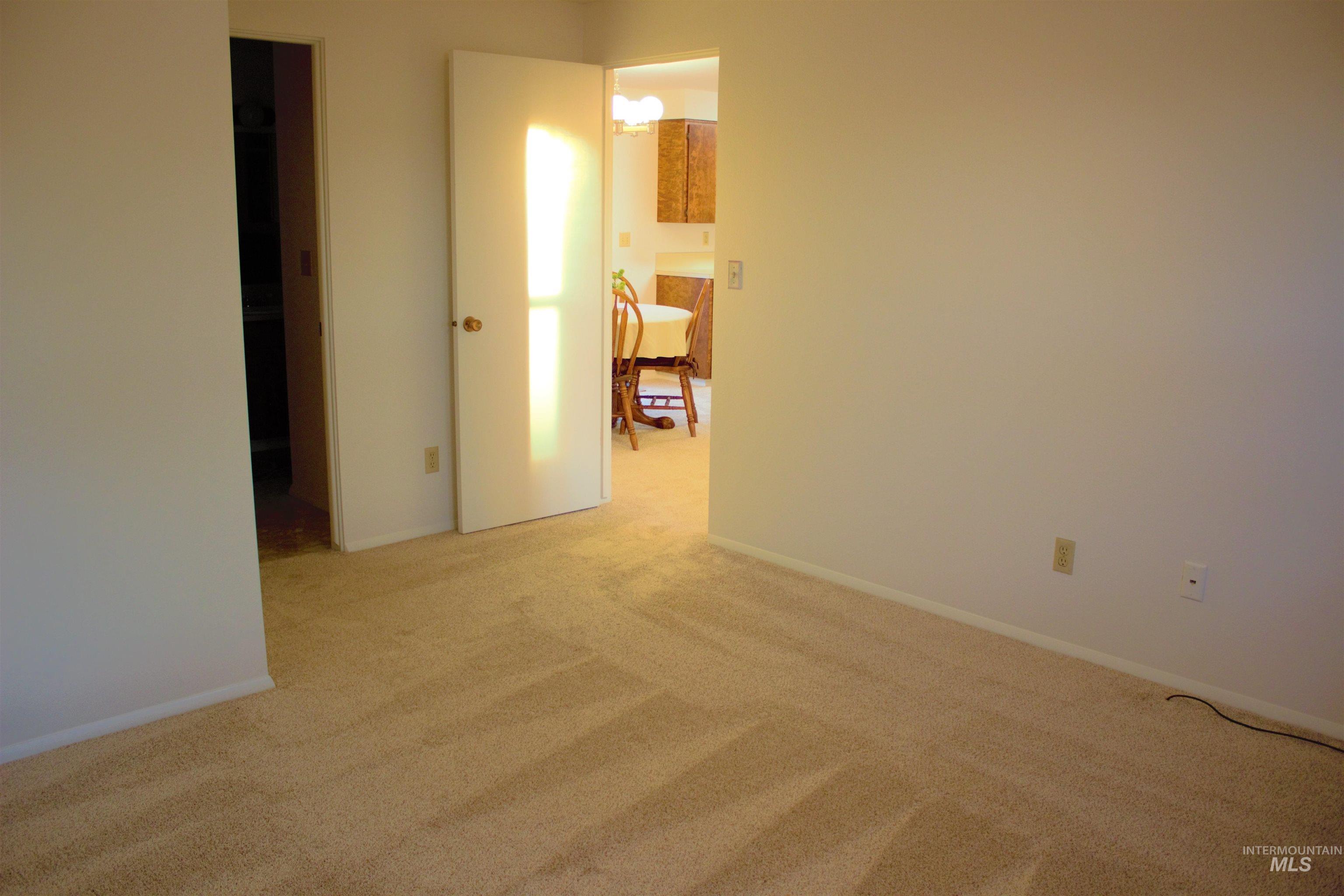 710 Flintlock Way Property Photo 18
