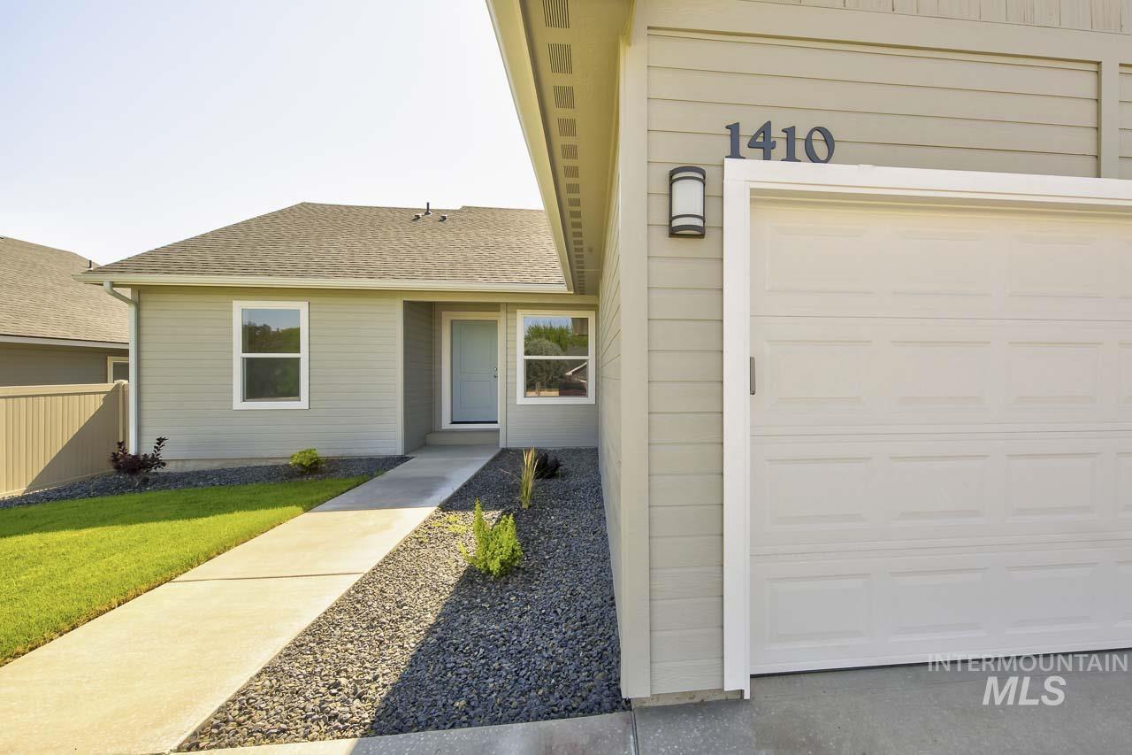 1410 Regency Way Property Photo 2