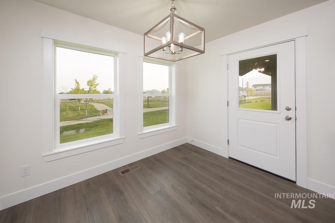 1410 Regency Way Property Photo 13