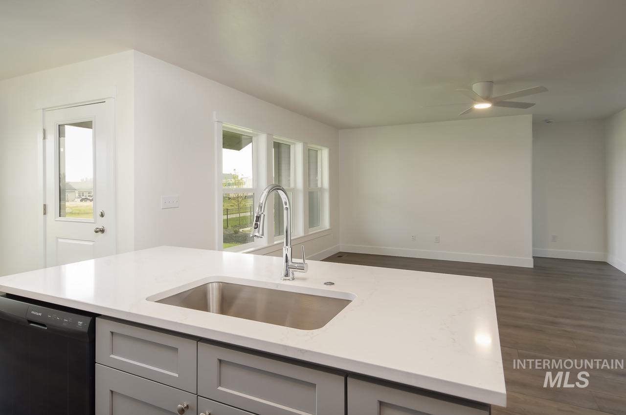 1410 Regency Way Property Photo 15