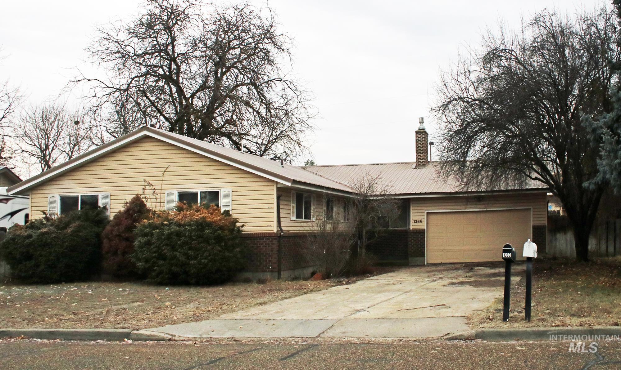 Arata Real Estate Listings Main Image