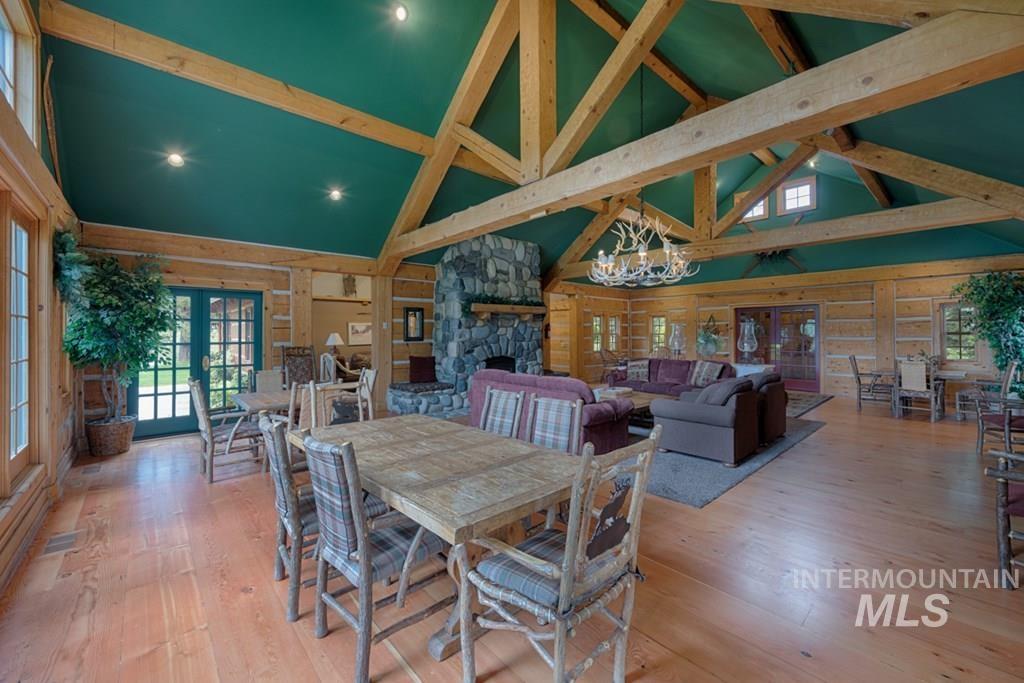 317 Mountain Cove Property Photo 10