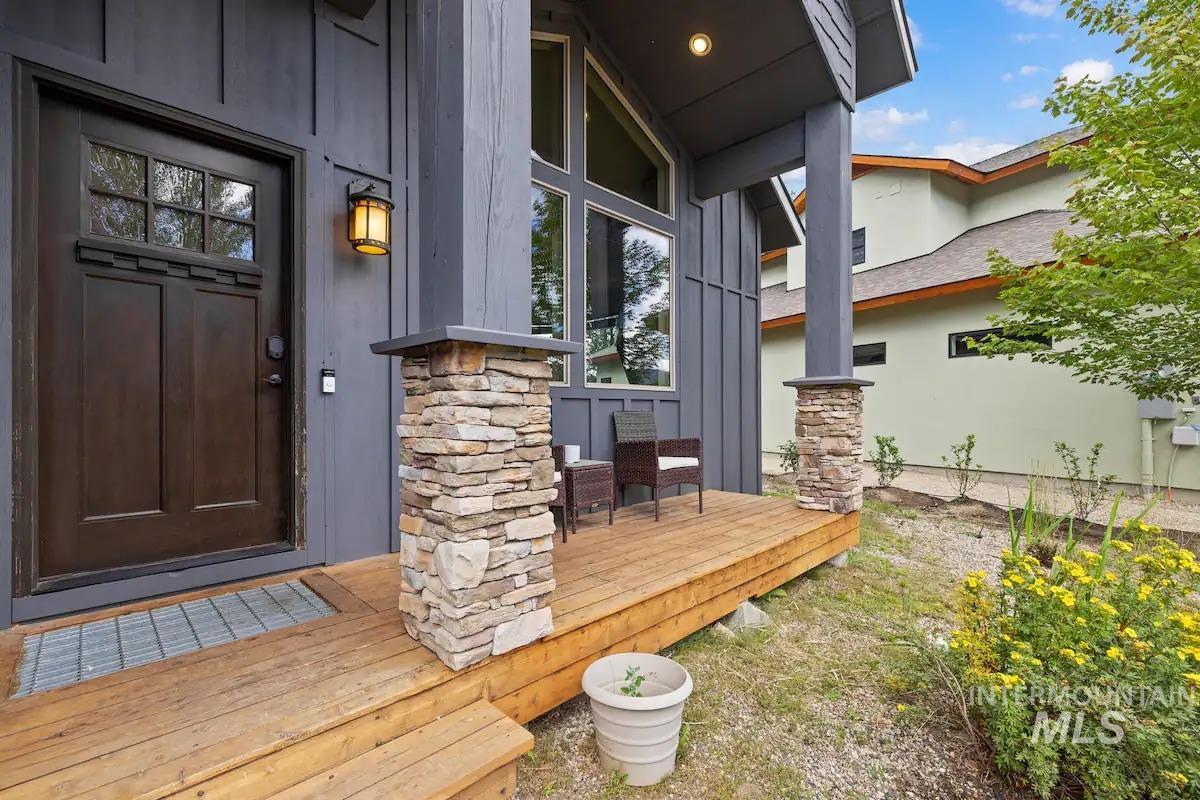 317 Mountain Cove Property Photo 38
