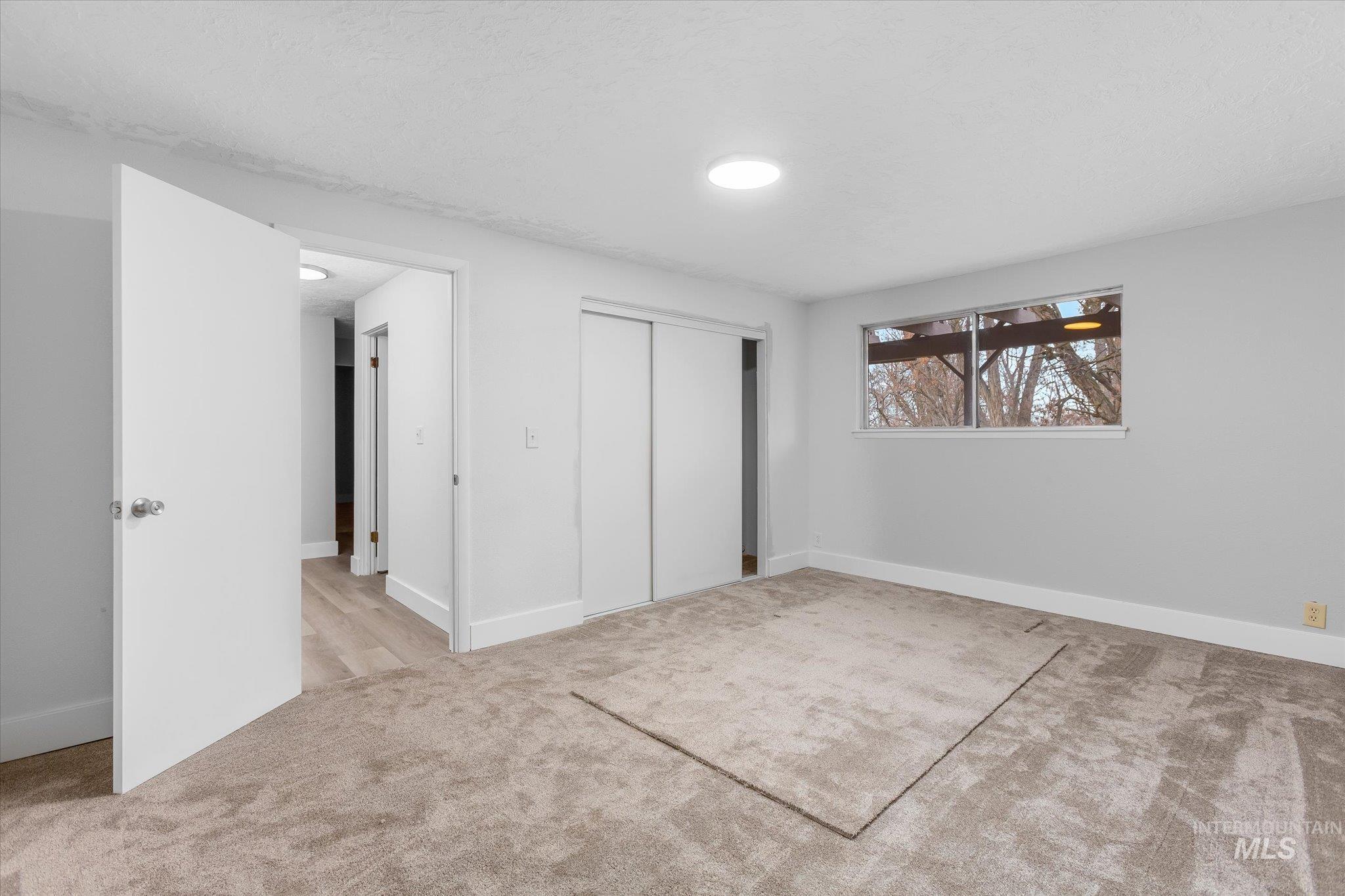 2250 E Cadillac Dr Property Photo 22