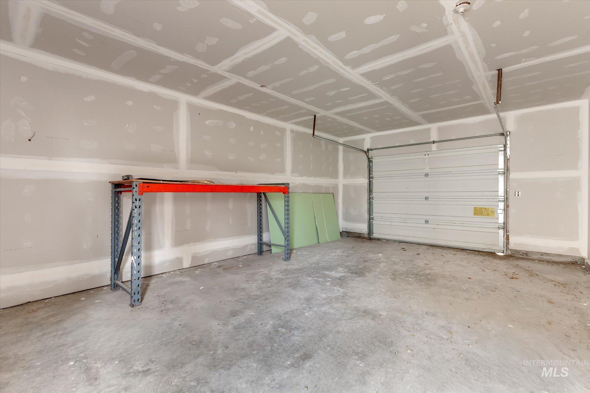 2250 E Cadillac Dr Property Photo 32
