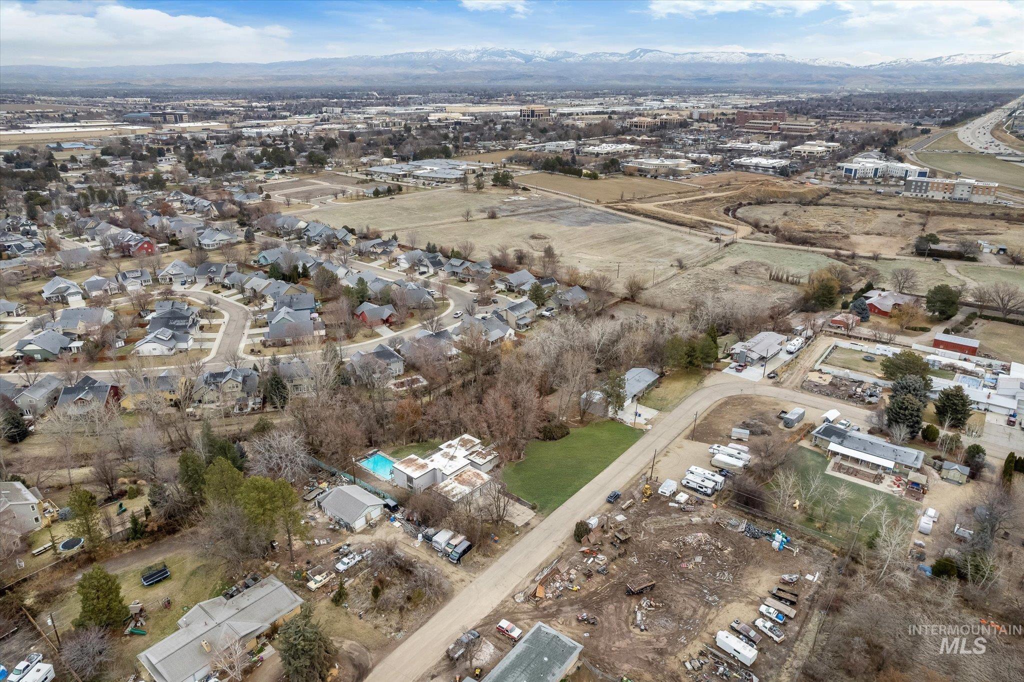 2250 E Cadillac Dr Property Photo 37