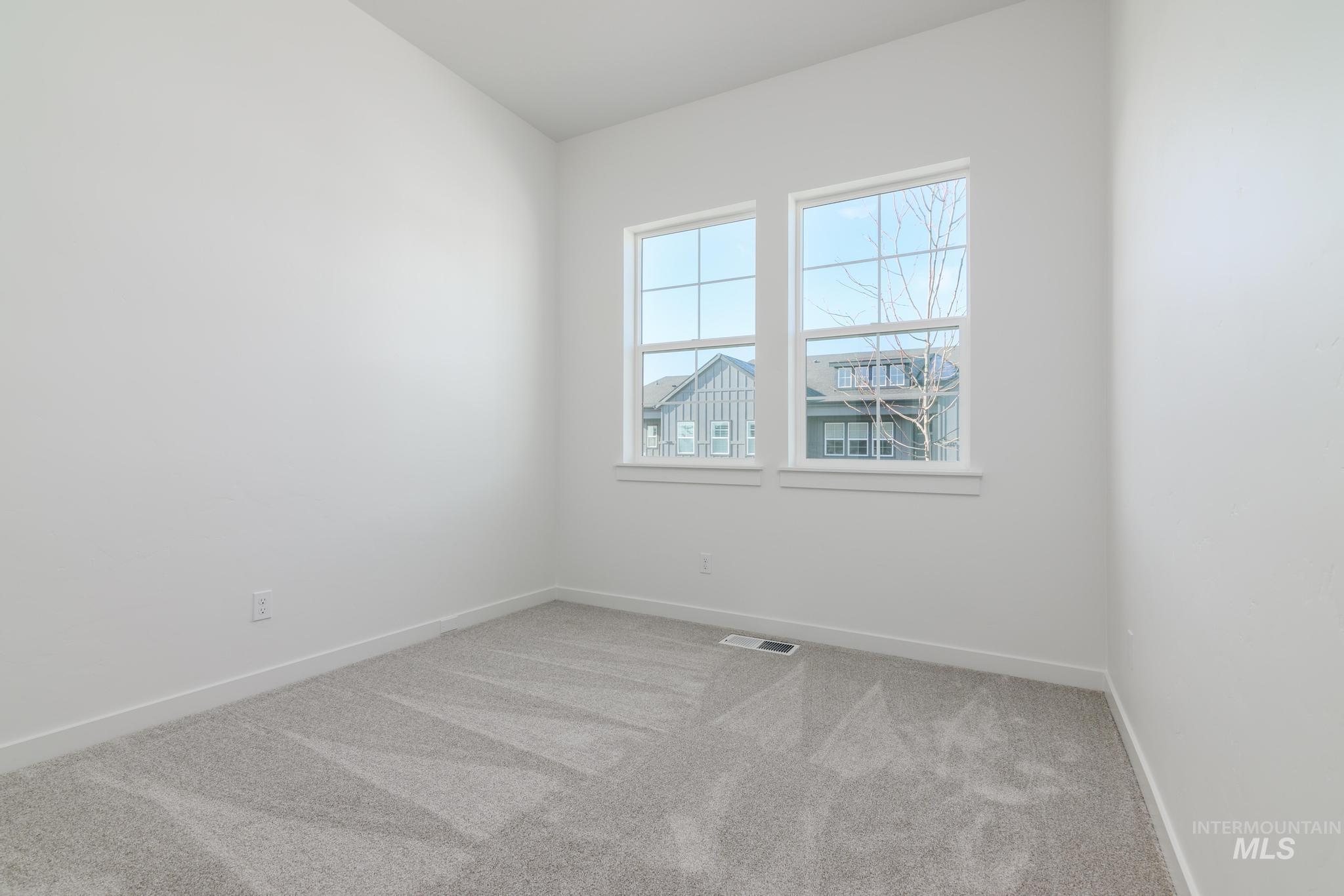 2126 N Leatherwood Ave Property Photo 24