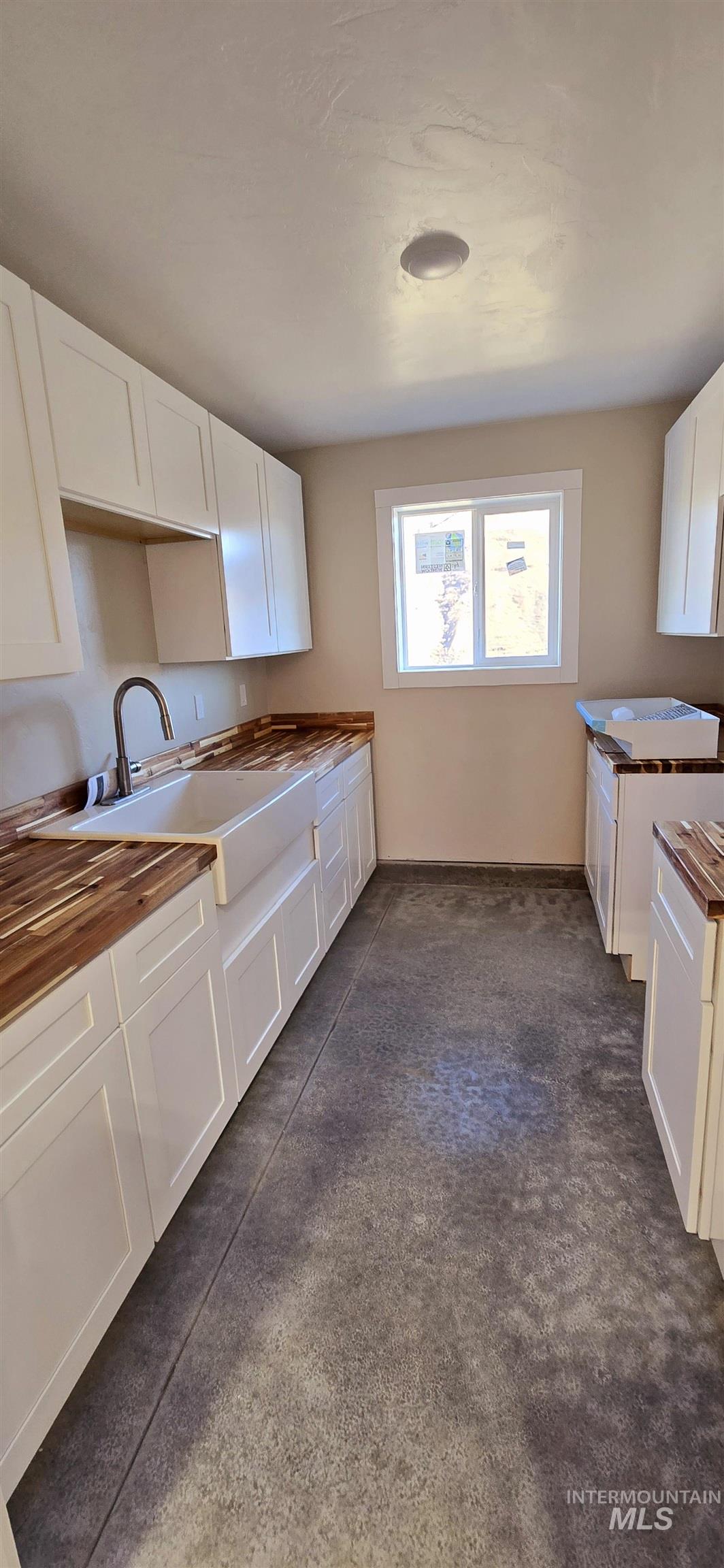 373 Bucks Boulevard Property Photo 8
