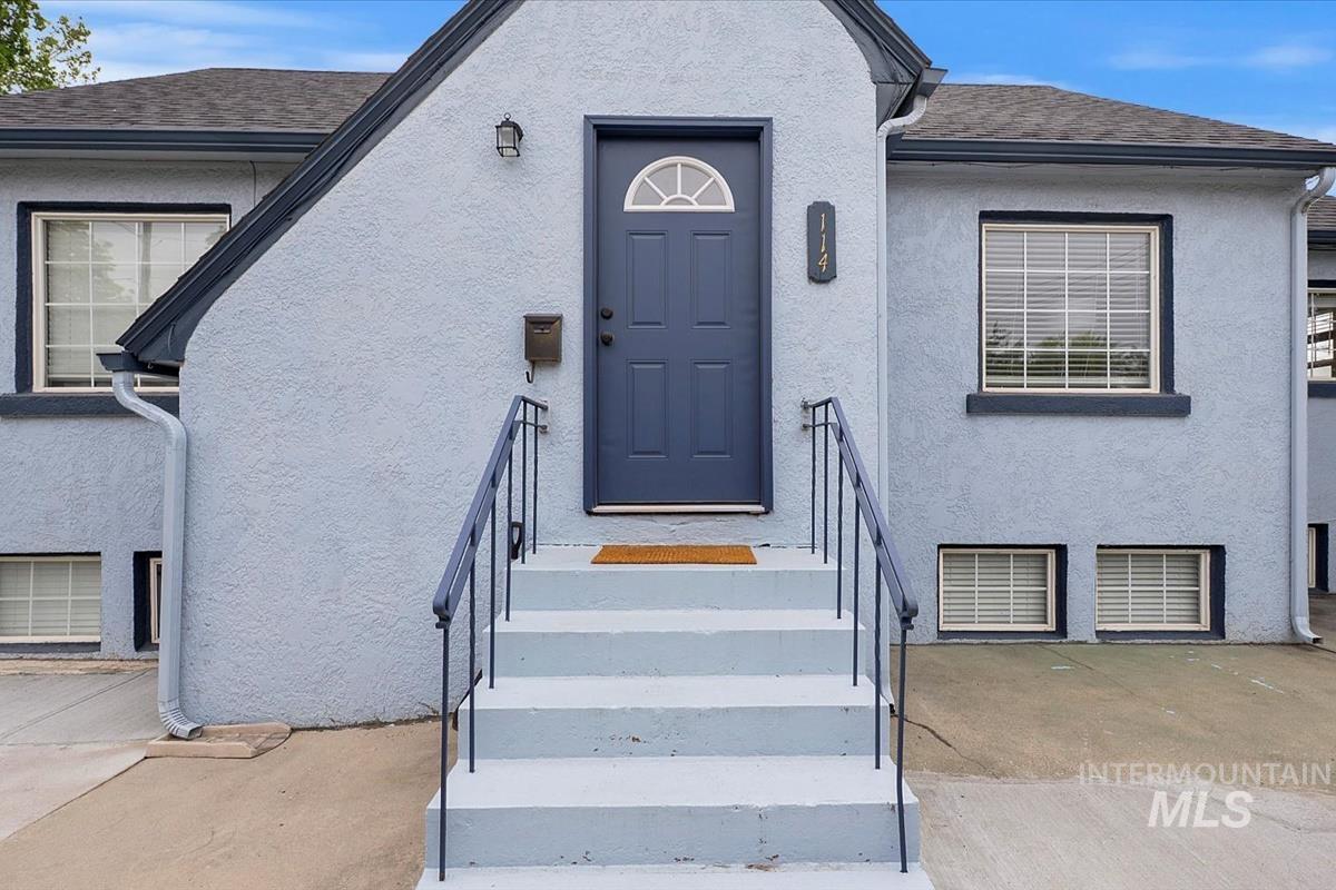 2323 W Idaho Property Photo 2