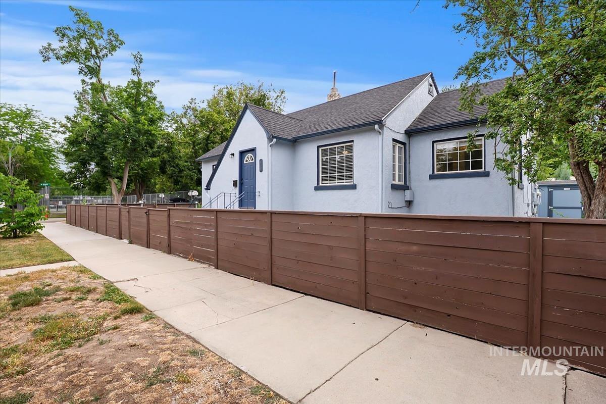 2323 W Idaho Property Photo 3