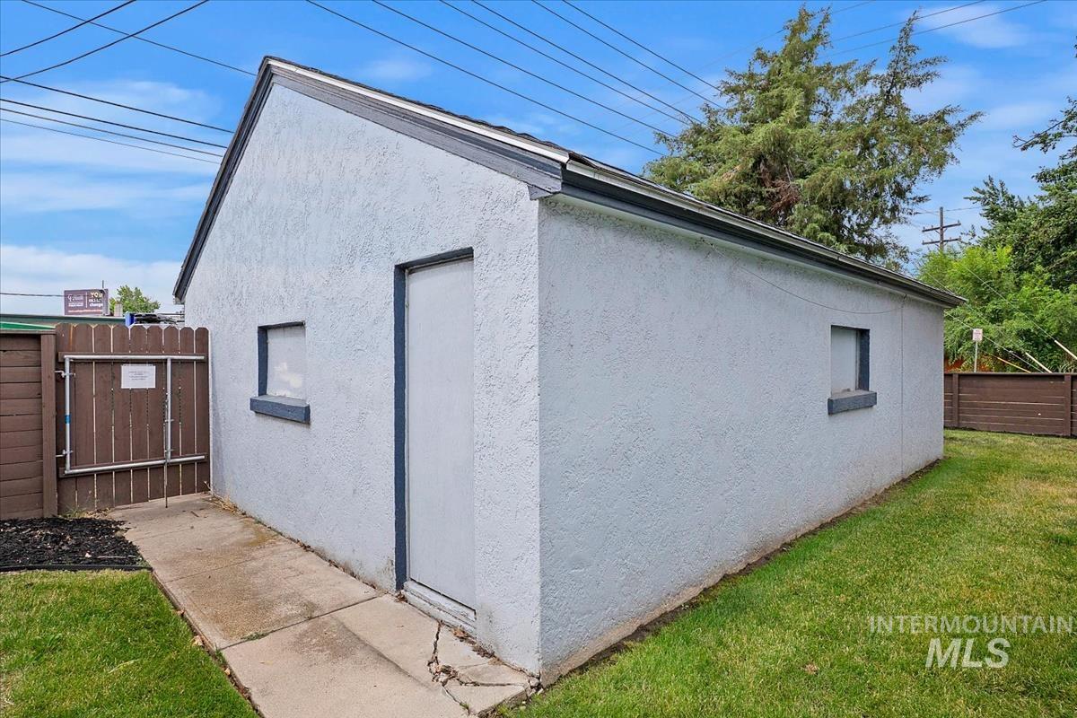 2323 W Idaho Property Photo 41