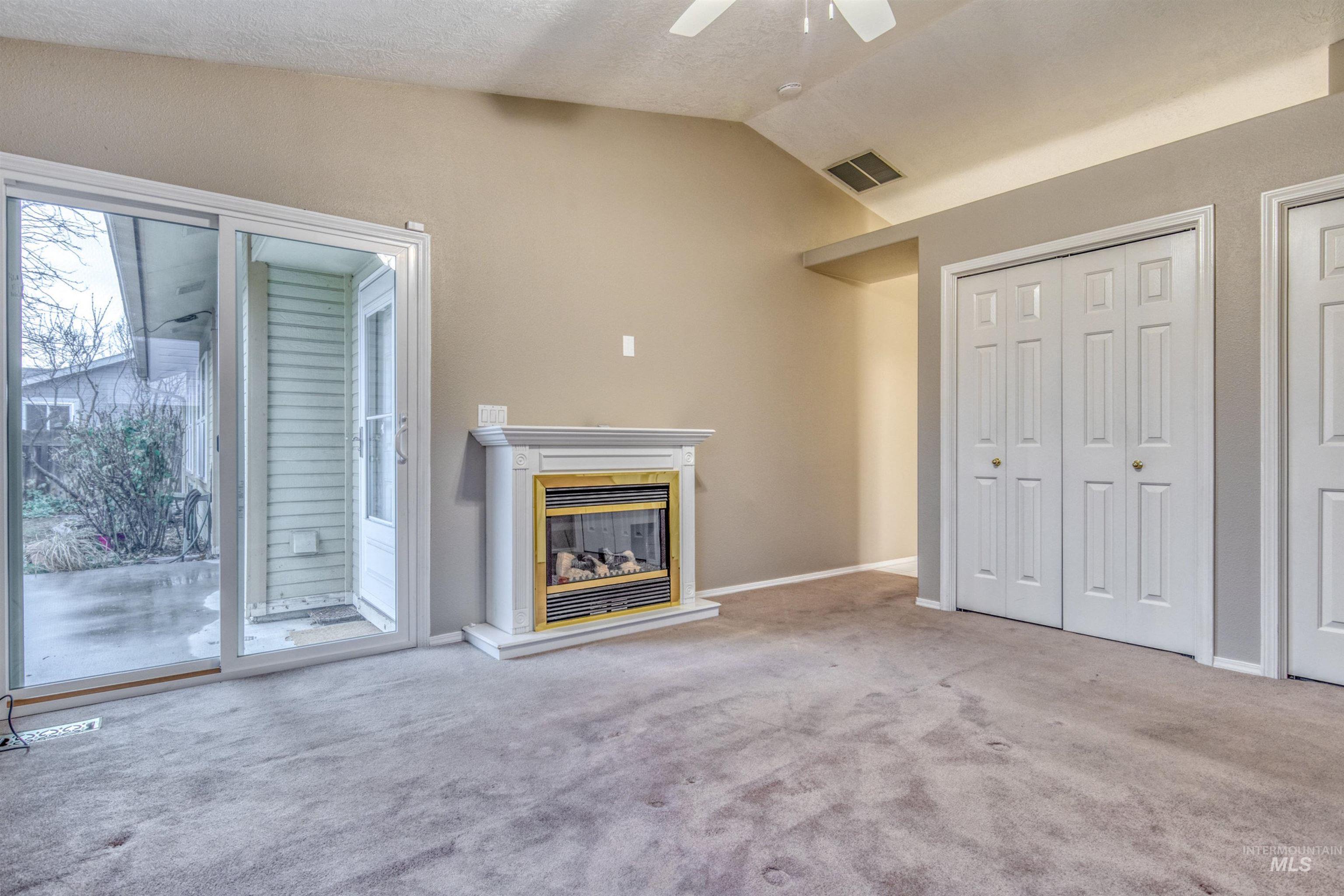 2117 N Fastwater Avenue Property Photo 13