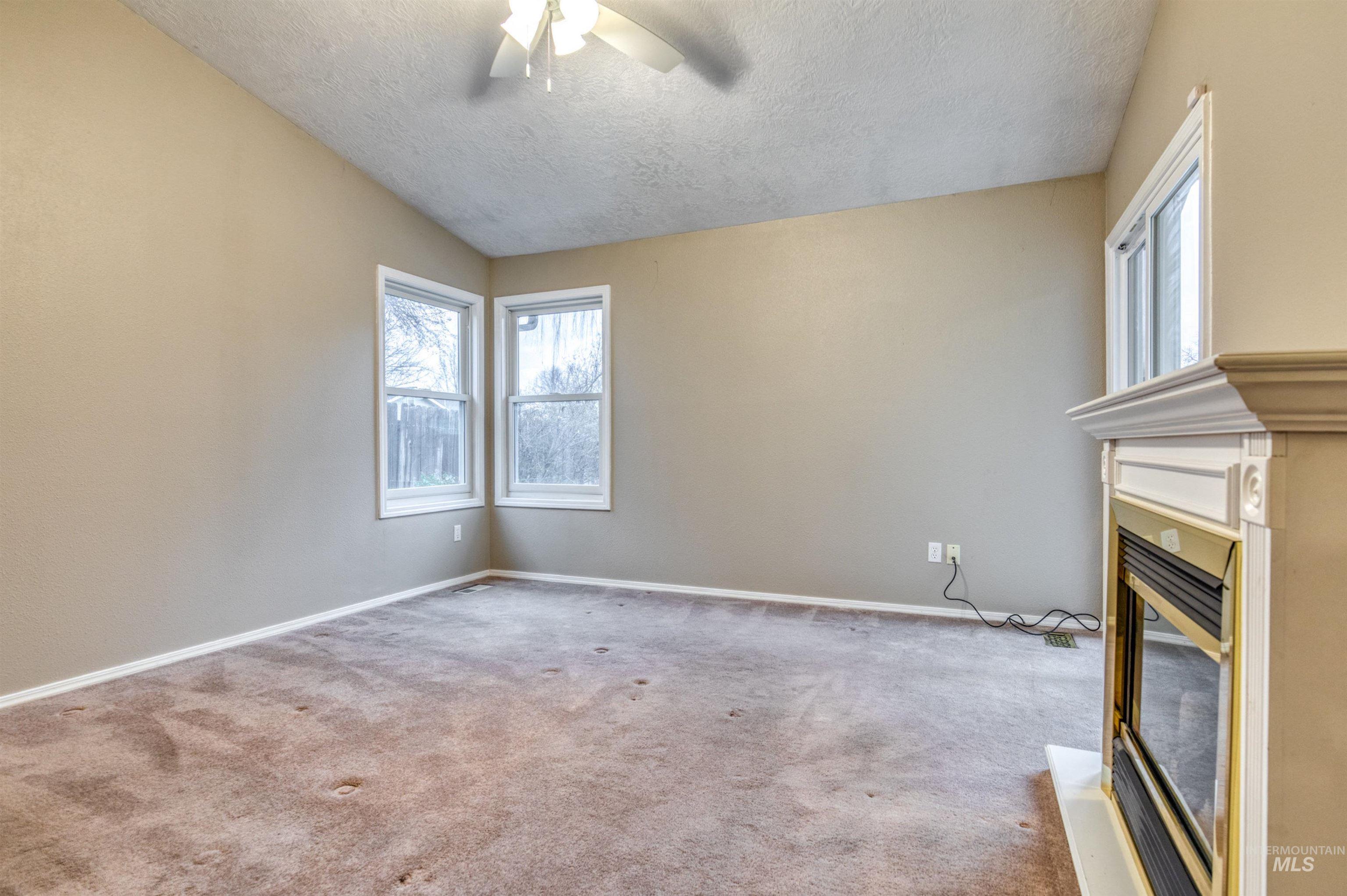 2117 N Fastwater Avenue Property Photo 14