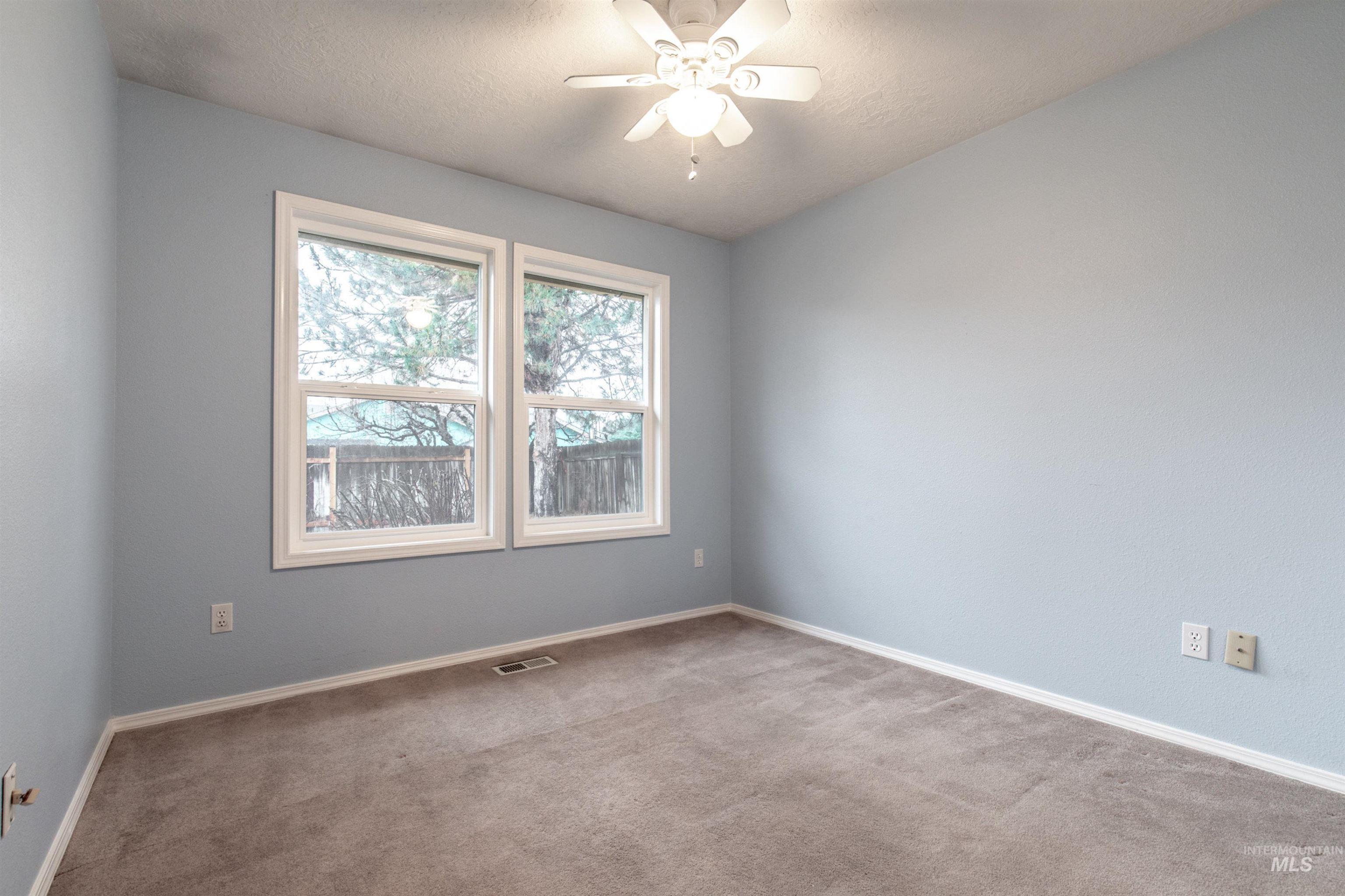 2117 N Fastwater Avenue Property Photo 17