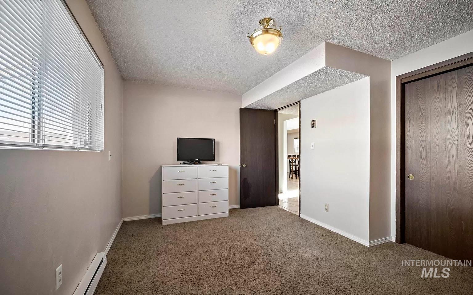 1724 & 1726 W Annett Circle Property Photo 6