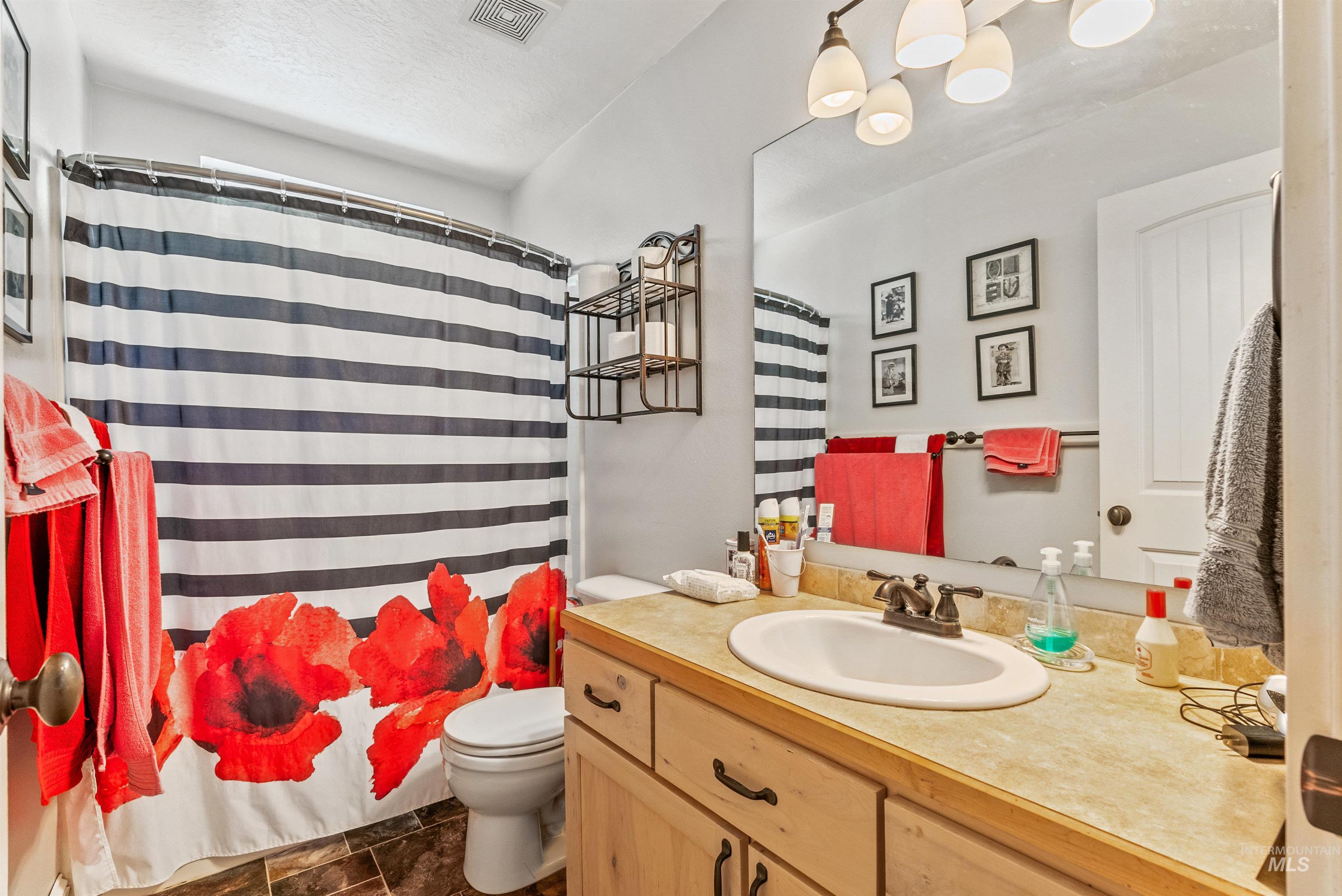 12926 Spring Valley Rd Property Photo 11