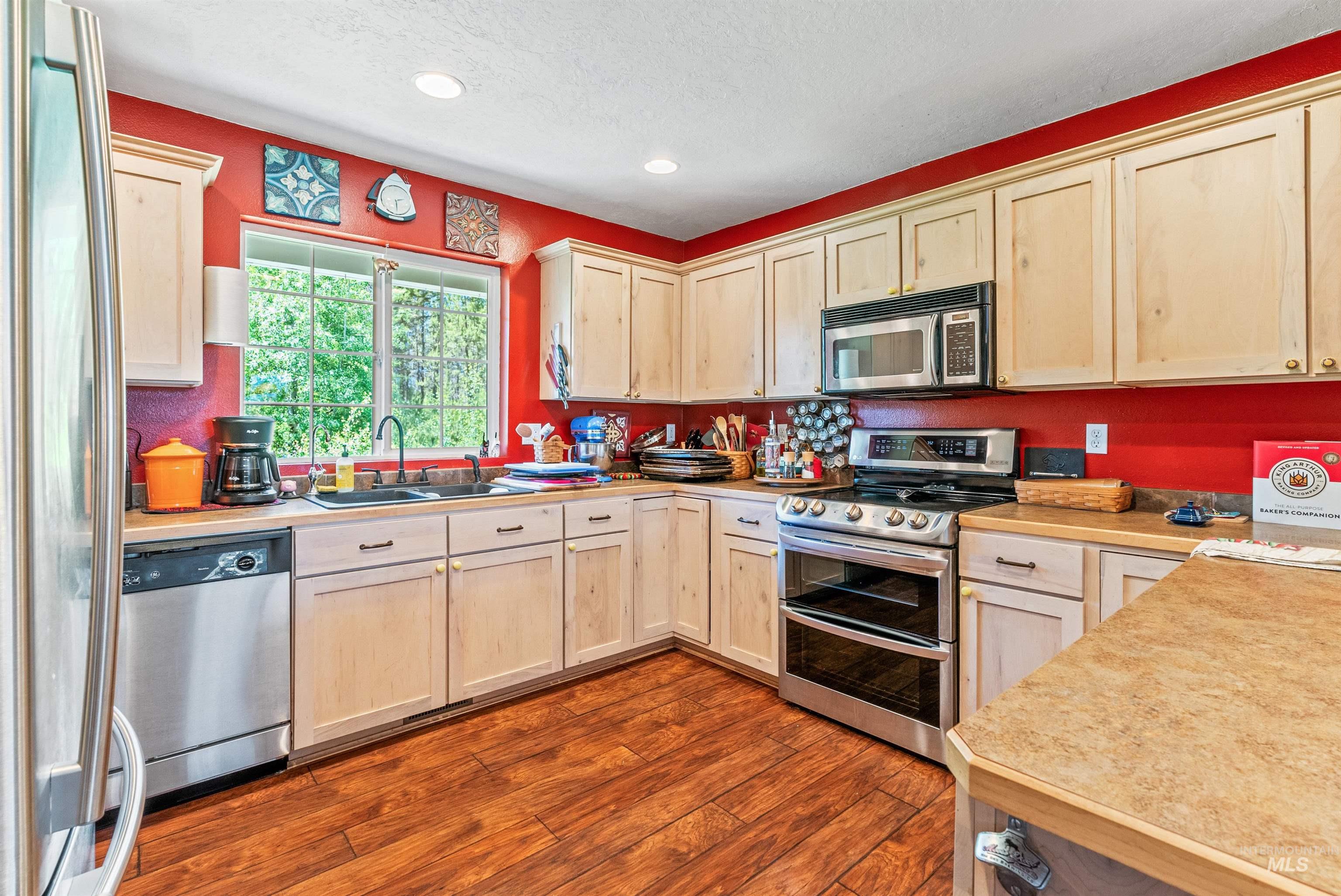 12926 Spring Valley Rd Property Photo 15