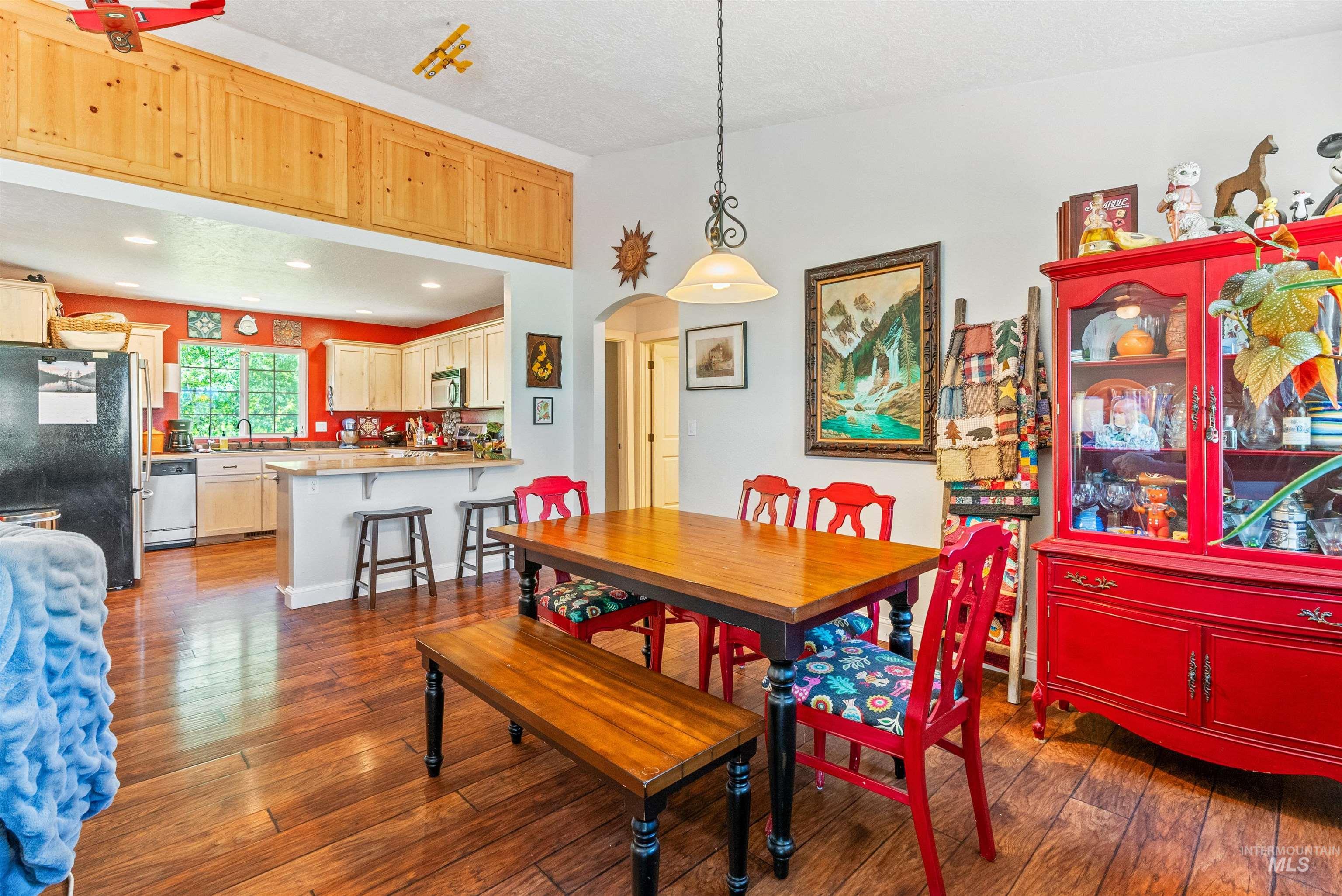 12926 Spring Valley Rd Property Photo 16