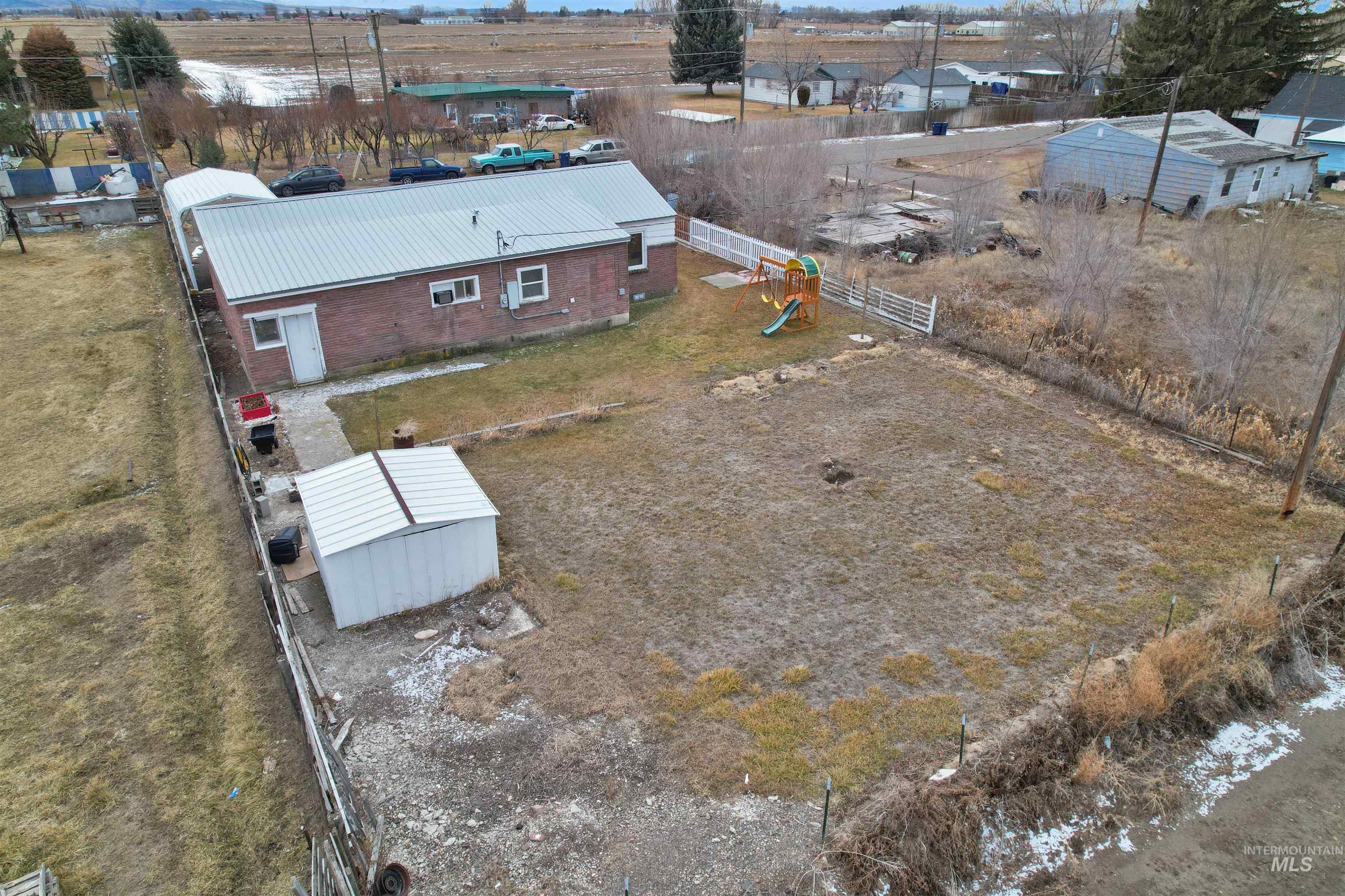 502 Walker Street Property Photo 12