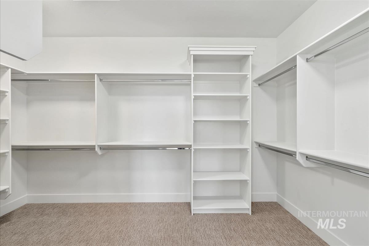 1302 E Andes Dr. Property Photo 19