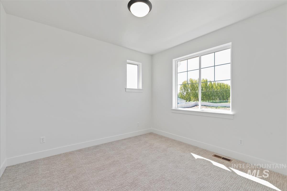 1302 E Andes Dr. Property Photo 20